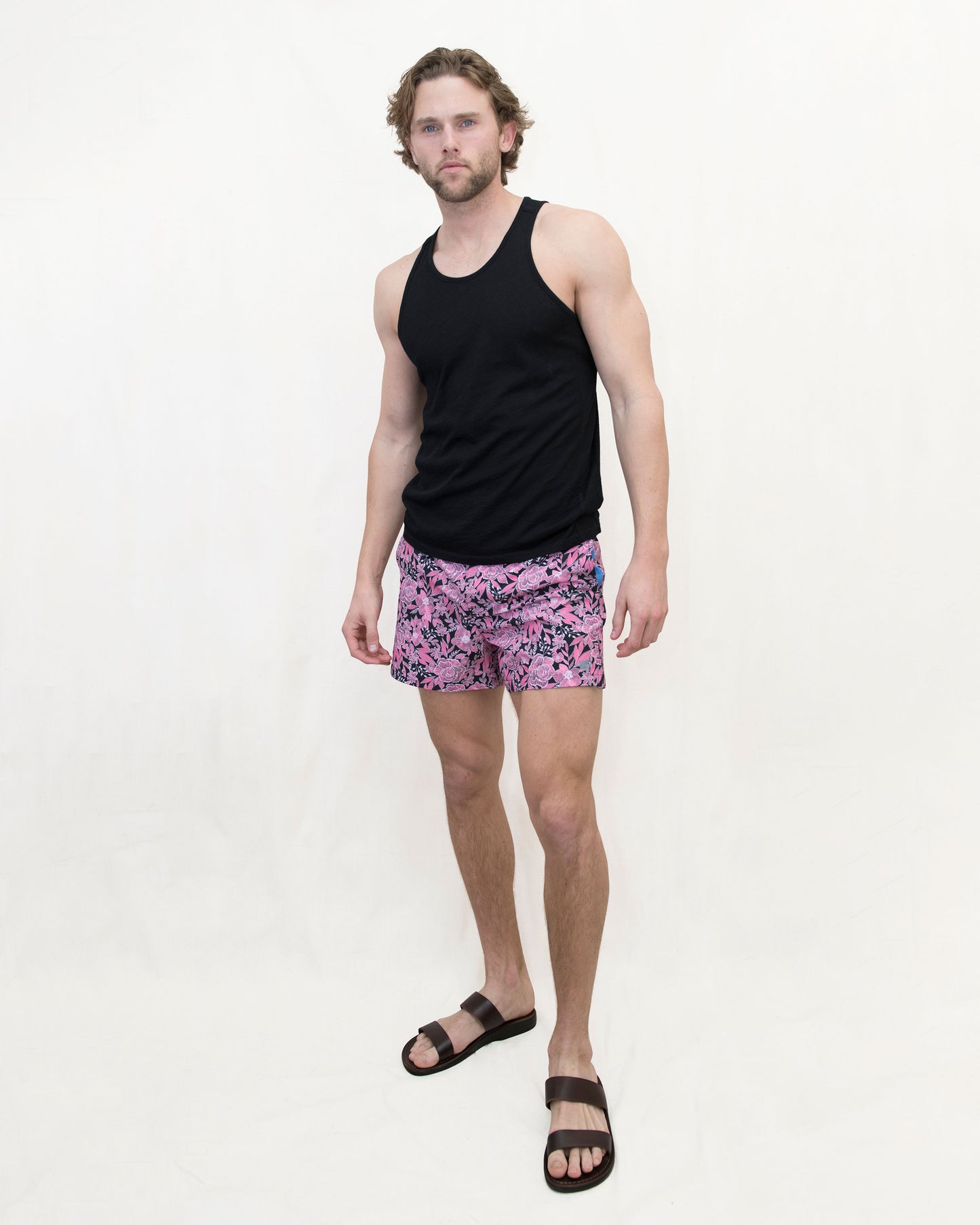 QUACK CUTOUT FLORAL SWIM SHORT - BLACK