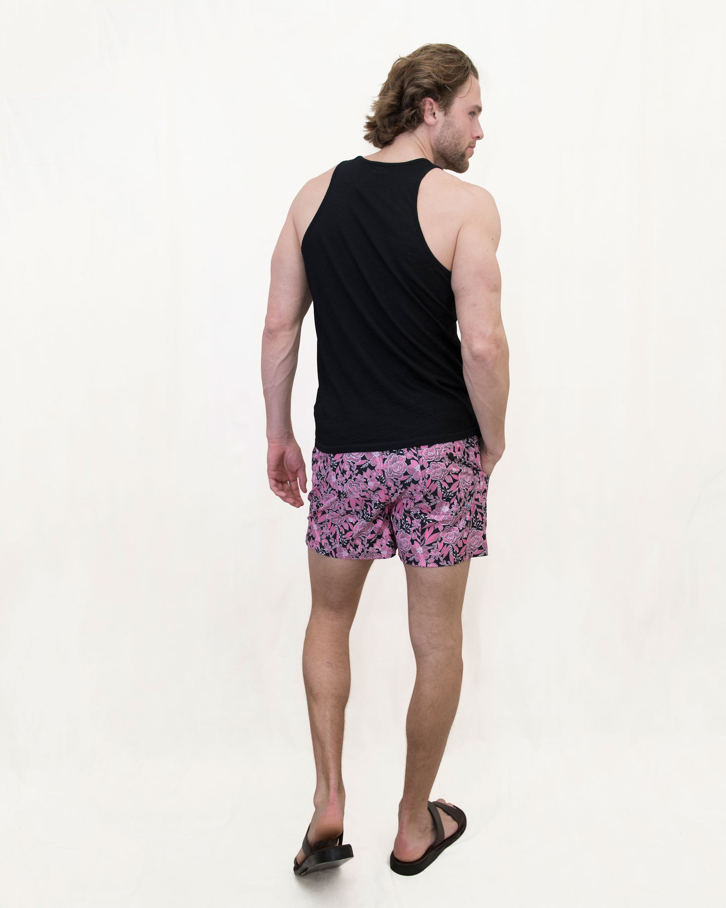 QUACK CUTOUT FLORAL SWIM SHORT - BLACK