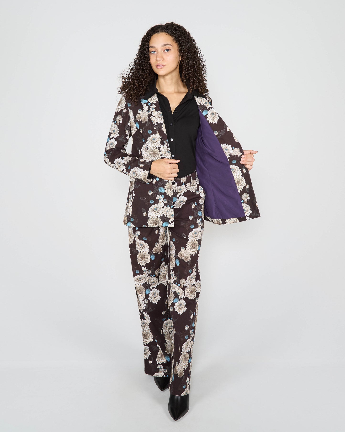 JANE SERIOUS FLORAL TAILORED JACKET - BLACK