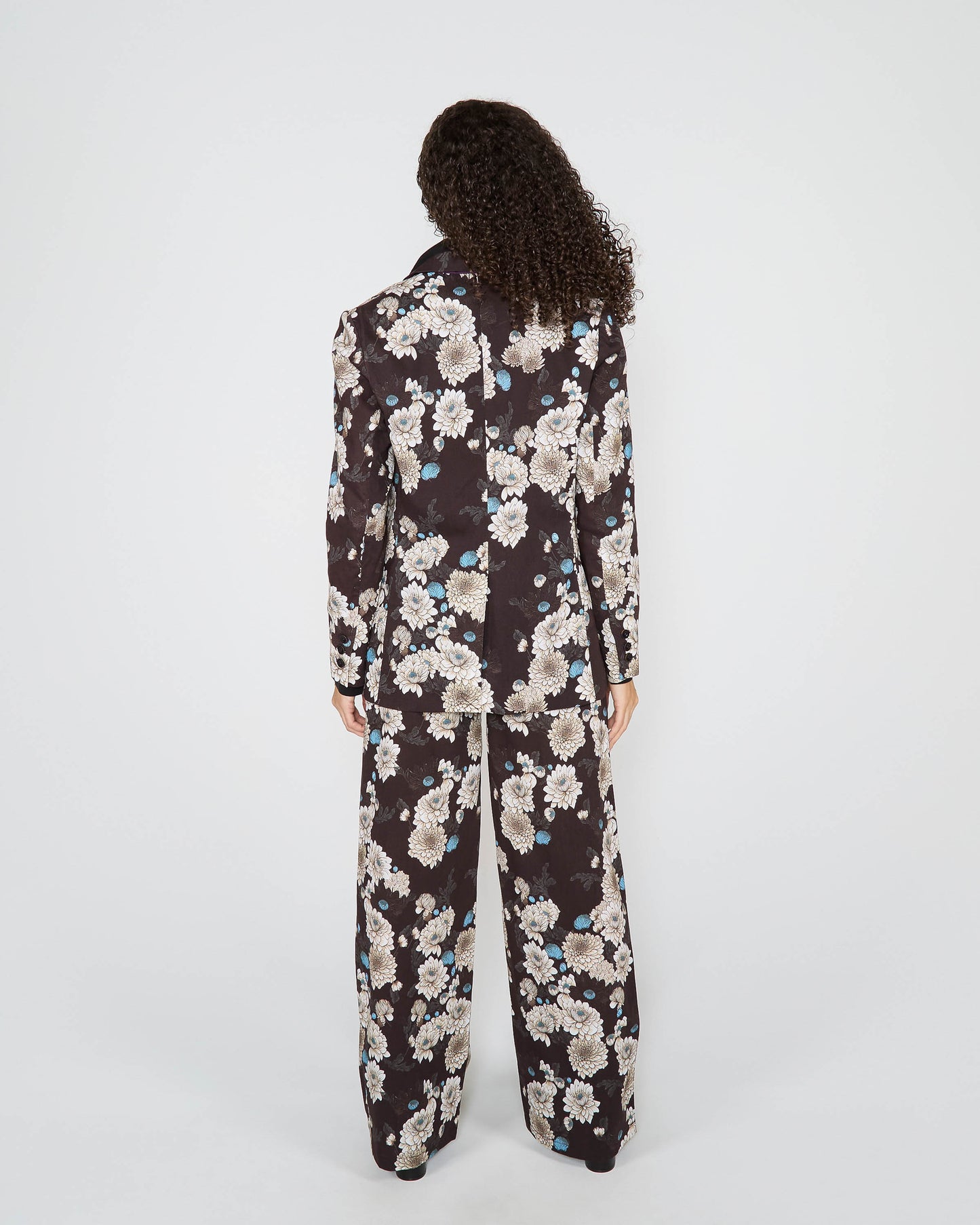 JANE SERIOUS FLORAL TAILORED JACKET - BLACK