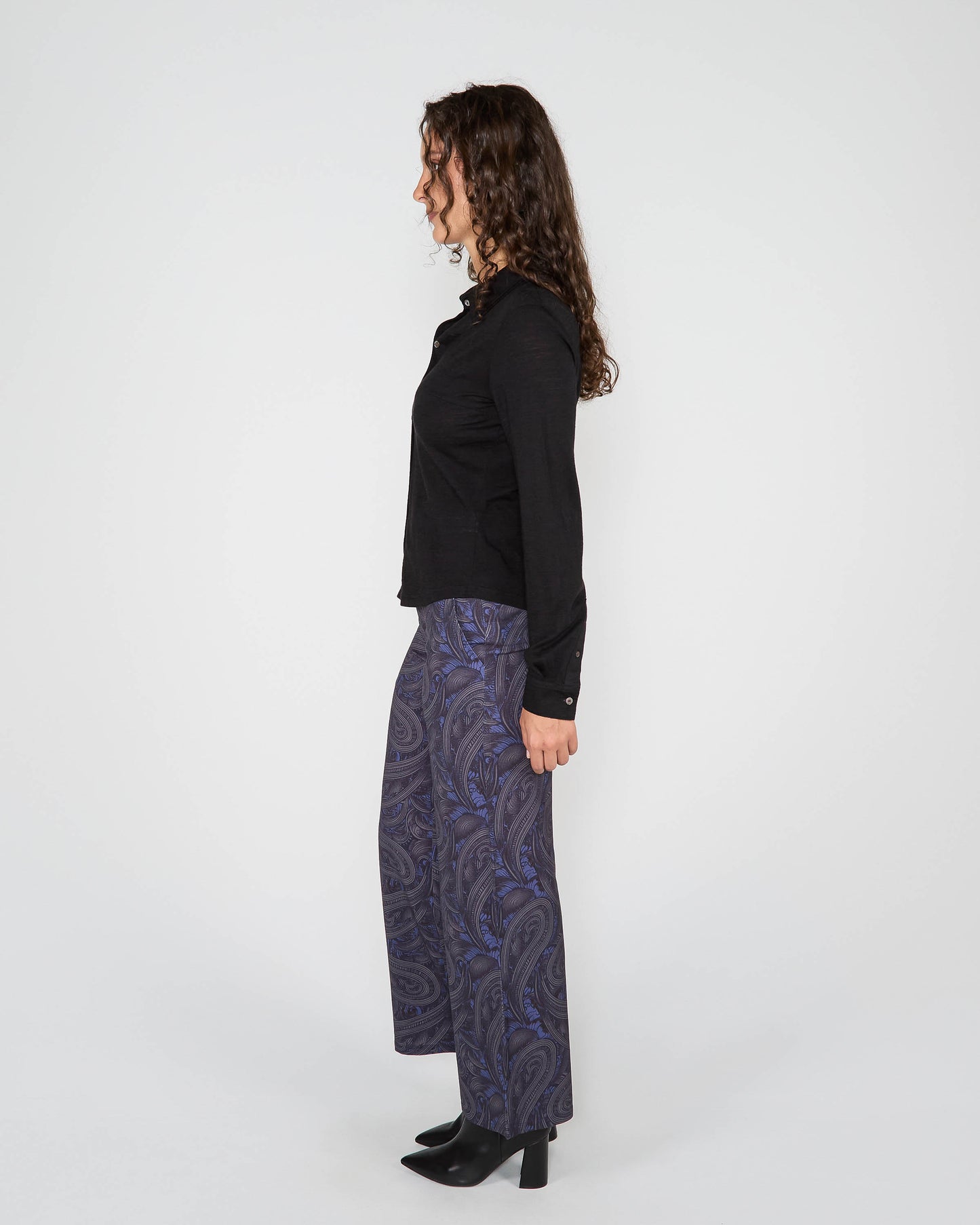 SCARLET MERINO SHIRT - BLACK