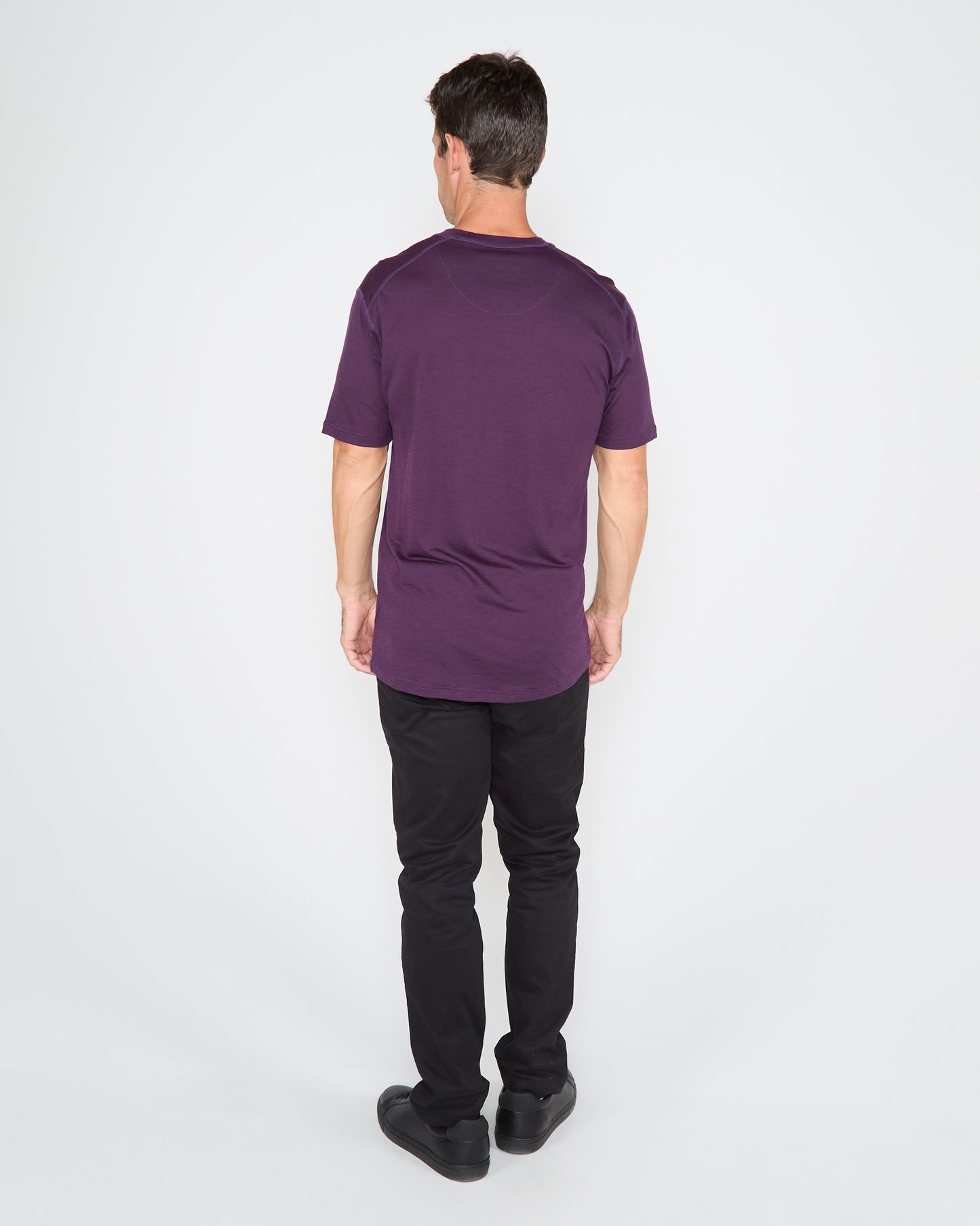 VICTOR MERINO V-NECK TEE - PLUM
