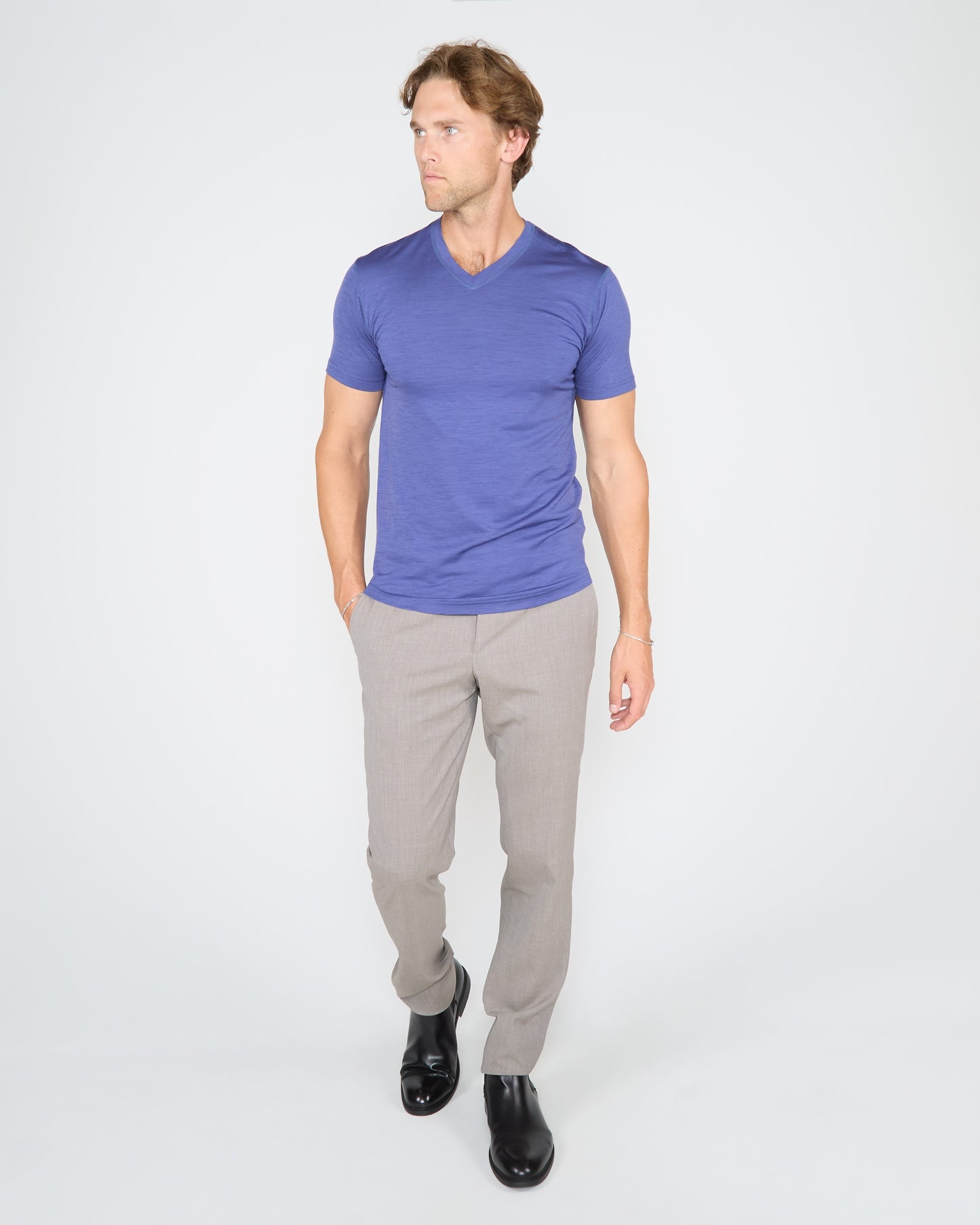 VICTOR V-NECK MERINO SHIRT IN SKIPPER