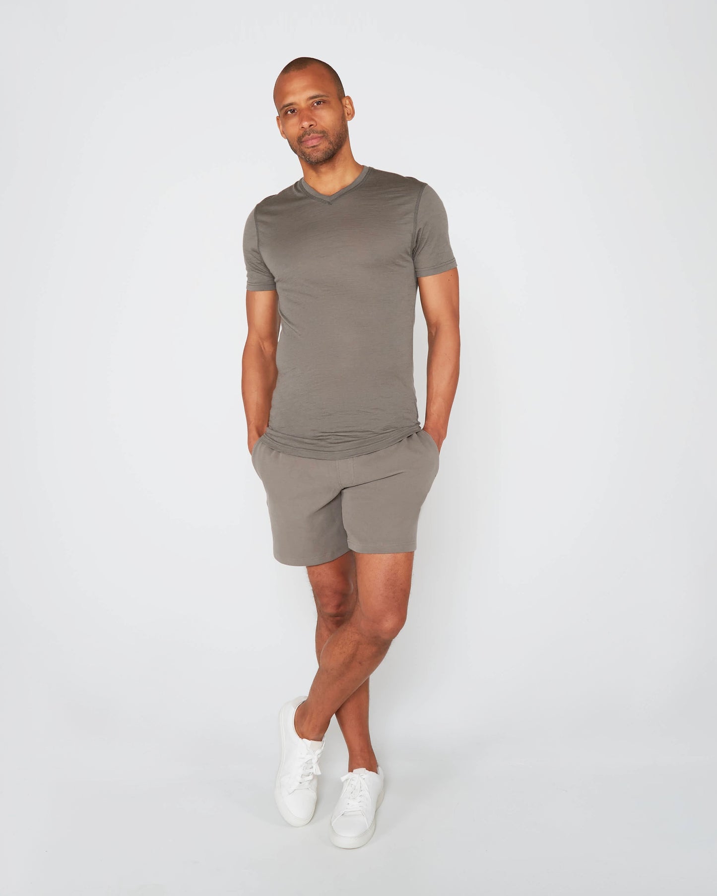 VICTOR MERINO V-NECK TEE - SAGE