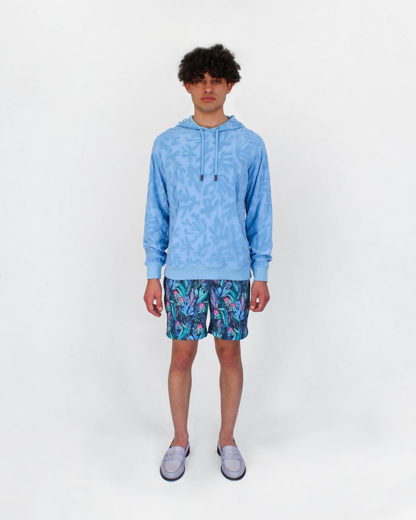 POOL FLORAL TIDE SWIM SHORTS IN SMOKE