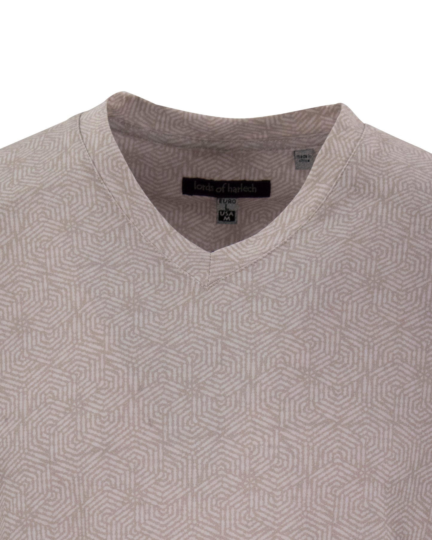 MAZE HEXAGONS PUMICE