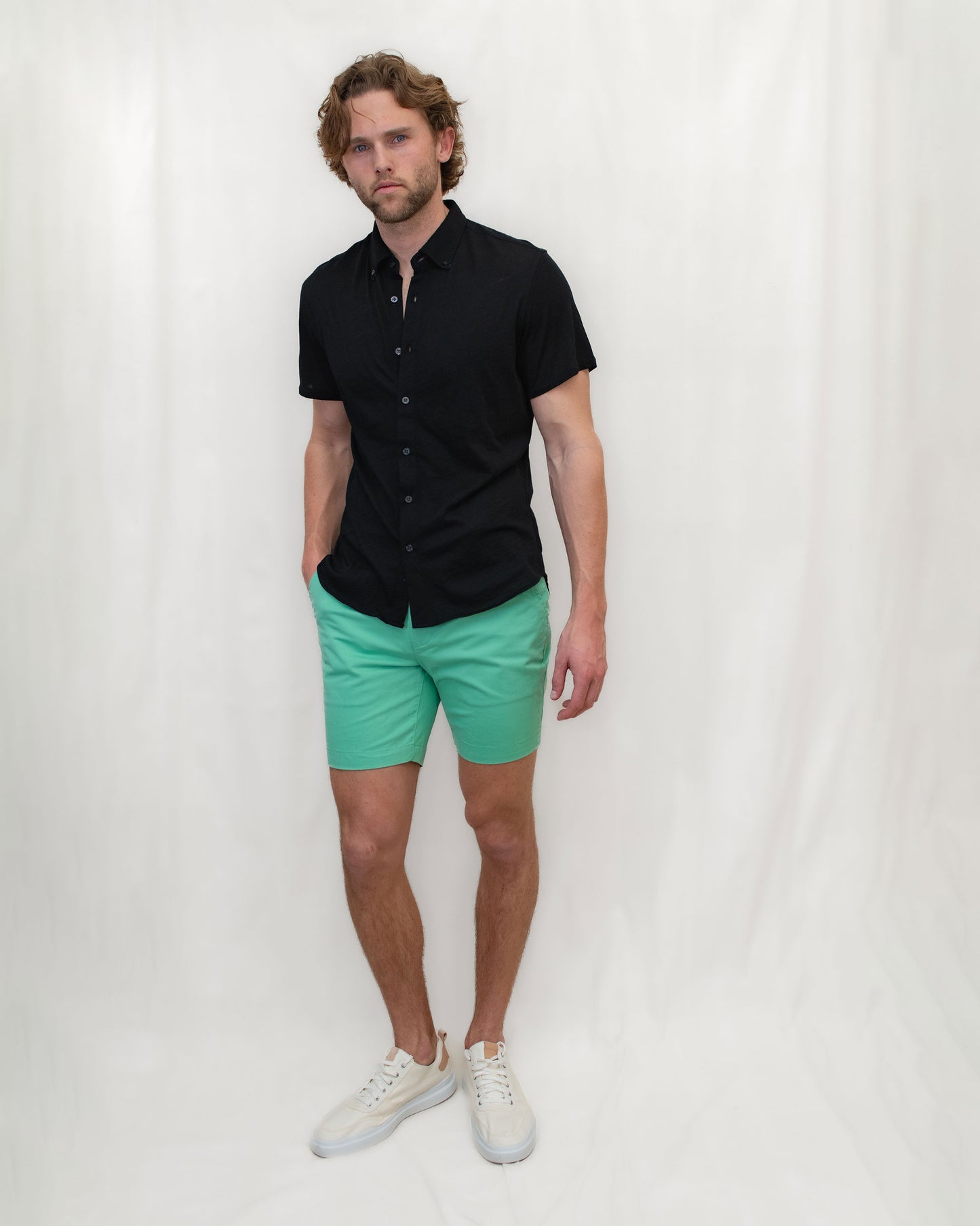 JOHN FLAT FRONT SHORT - CLOVER