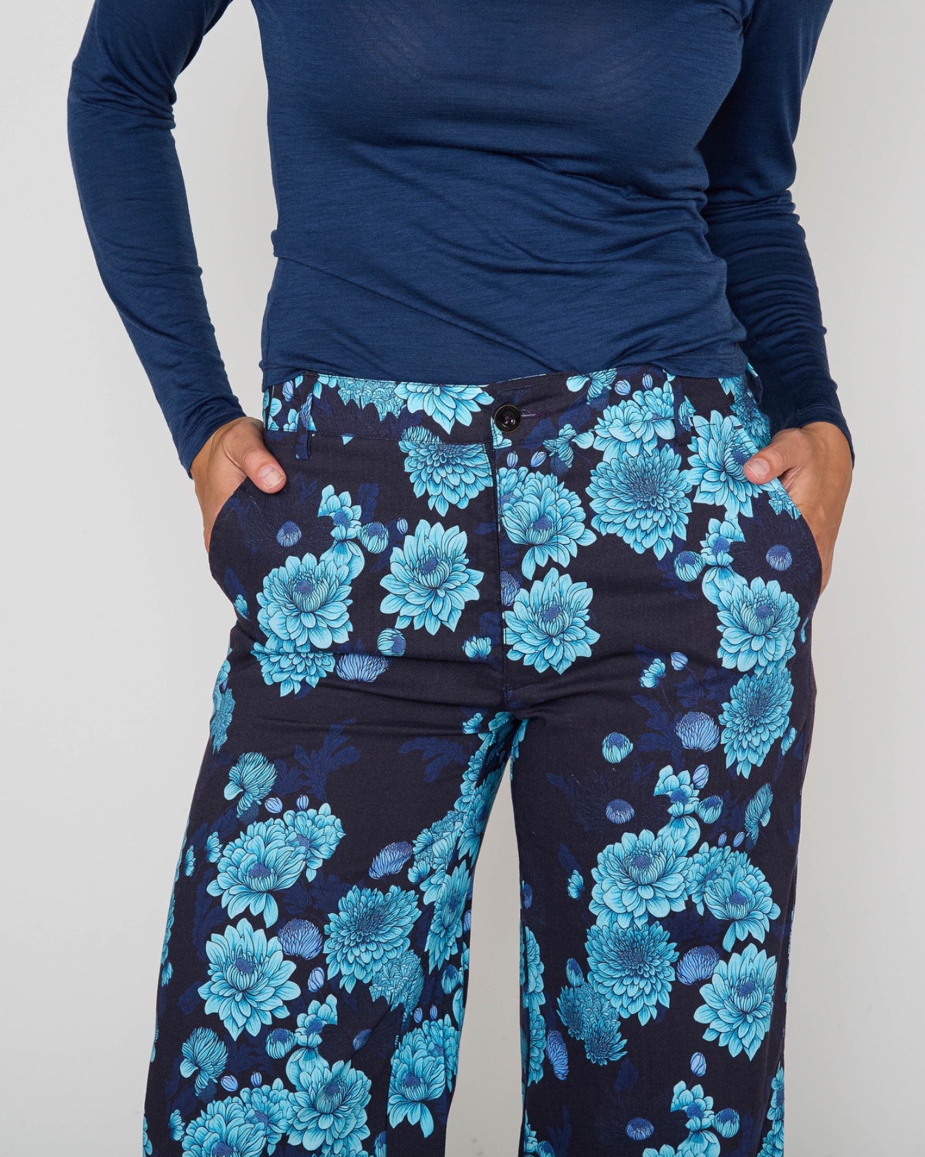 PHILLIS SERIOUS FLORAL TAILORED PANT - NAVY