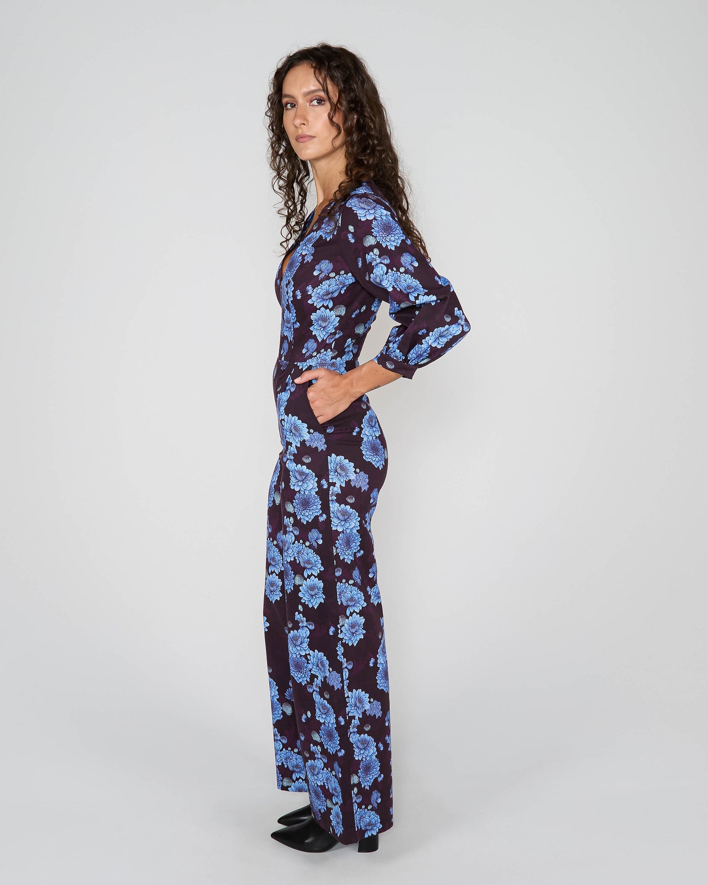 JILL SERIOUS FLORAL JUMPSUIT - PLUM