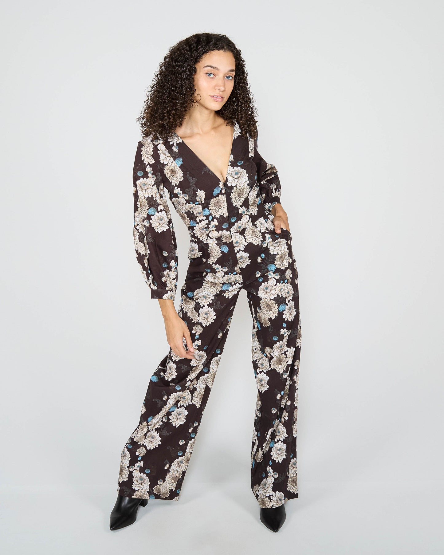JILL SERIOUS FLORAL JUMPSUIT - BLACK