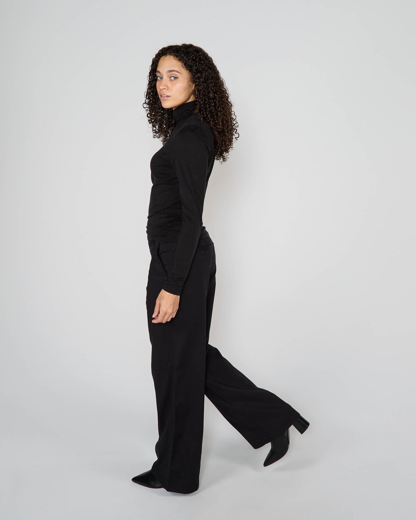 KATE TURTLENECK - BLACK