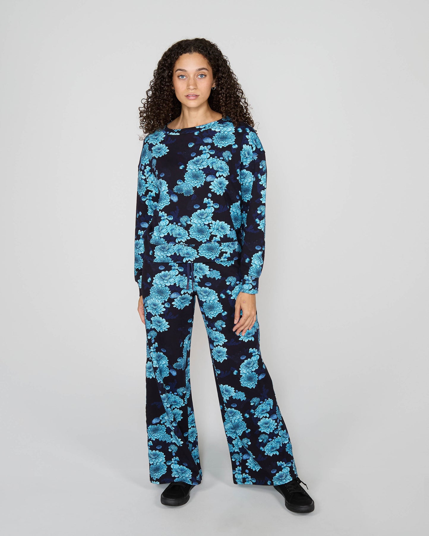 CLARA SERIOUS FLORAL OVERSIZED CREWNECK SWEATSHIRT - NAVY