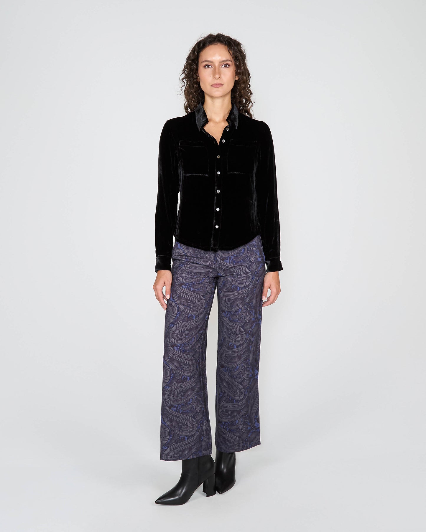 SYLVIA VELVET SHIRT - BLACK