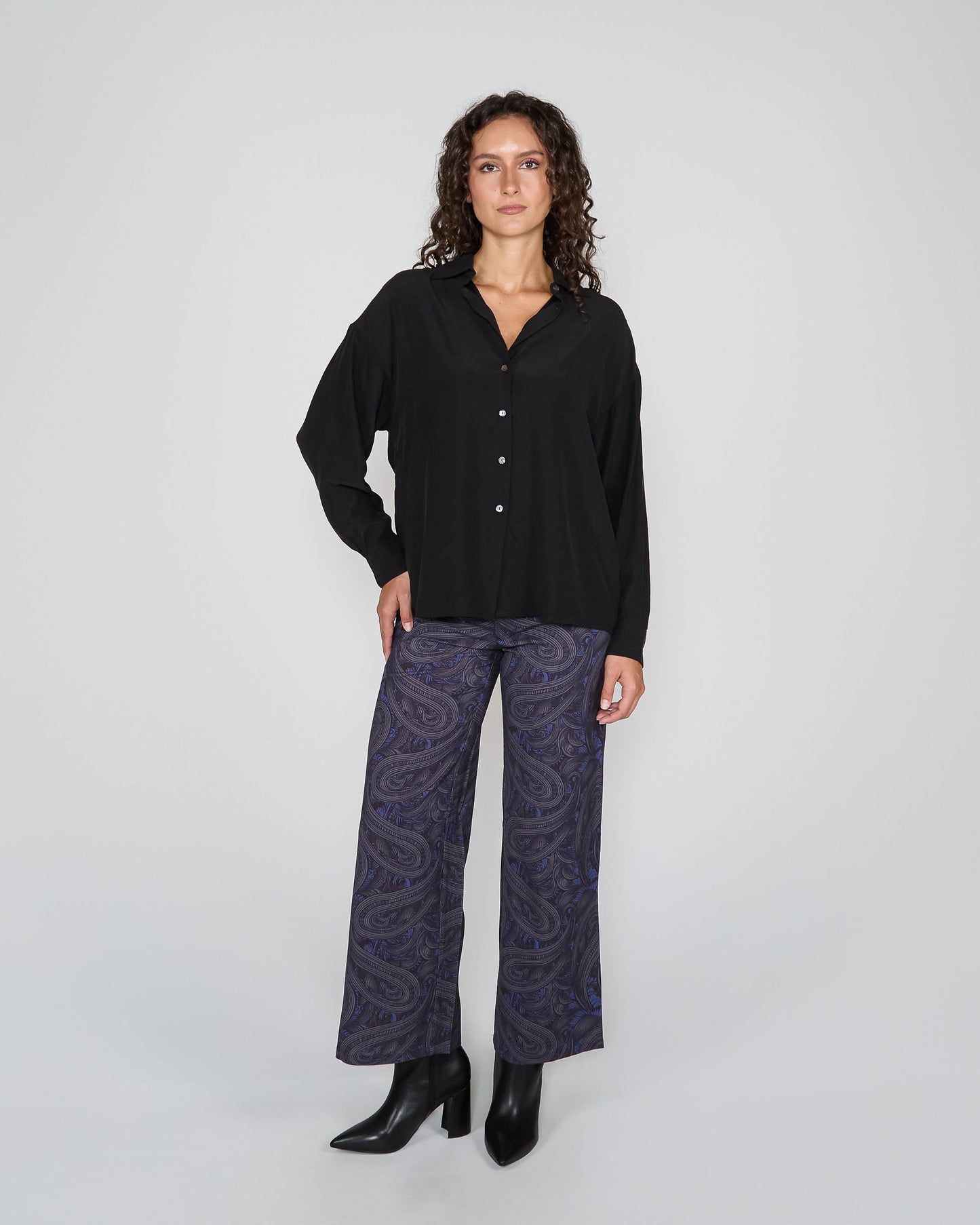 SOPHIE SILK OVERSIZED SHIRT - BLACK