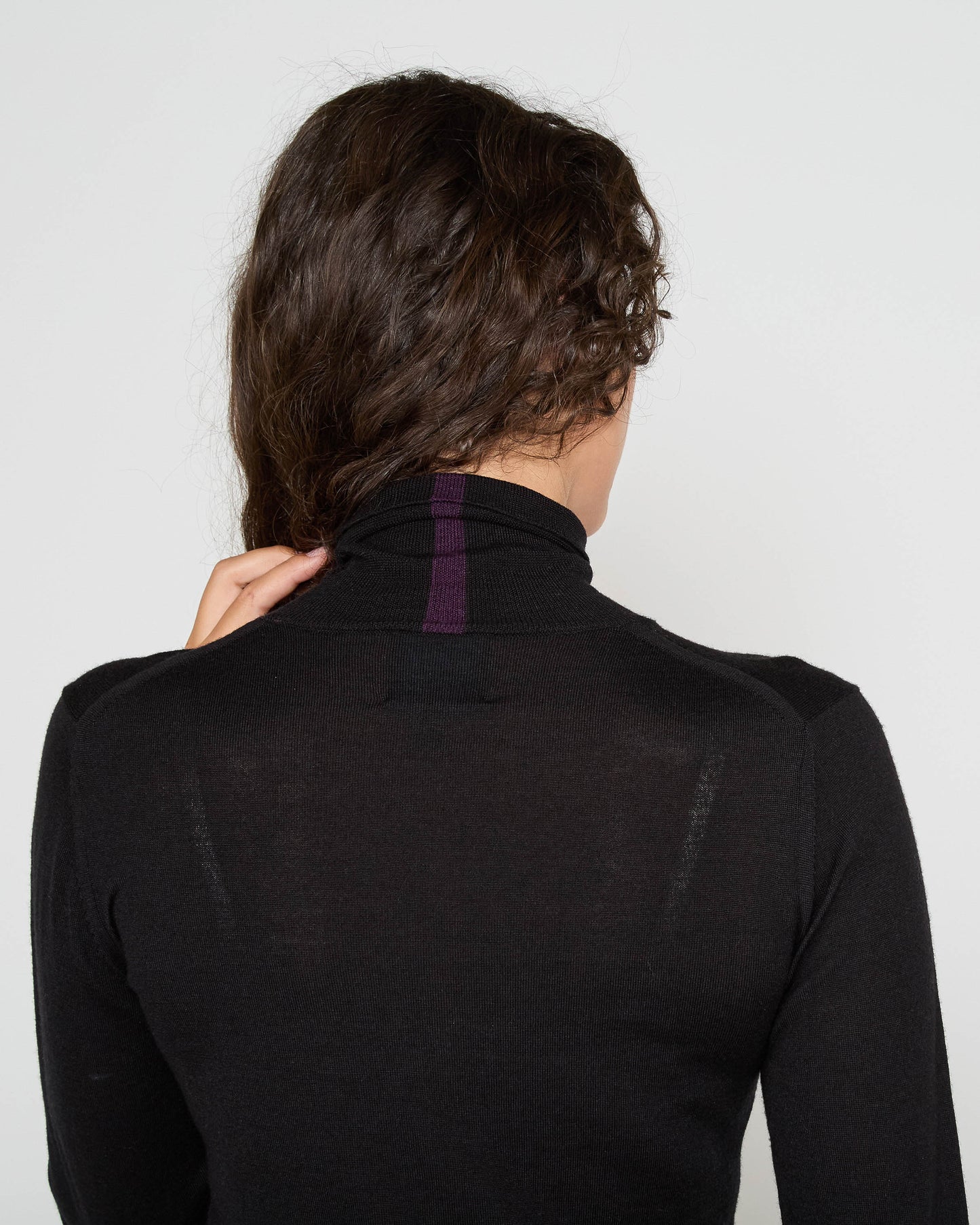 RONA TURTLENECK SWEATER - BLACK