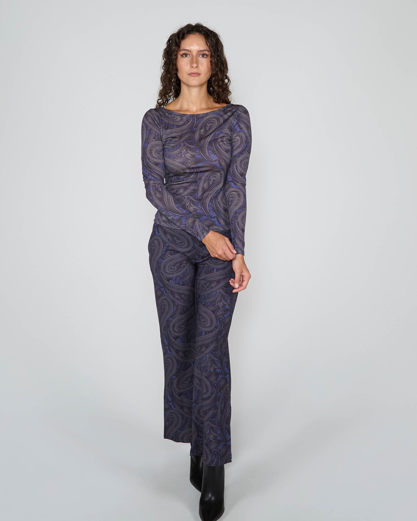 CARLY MERINO LONG SLEEVE CREWNECK SHIRT - BADALONA SMOKE