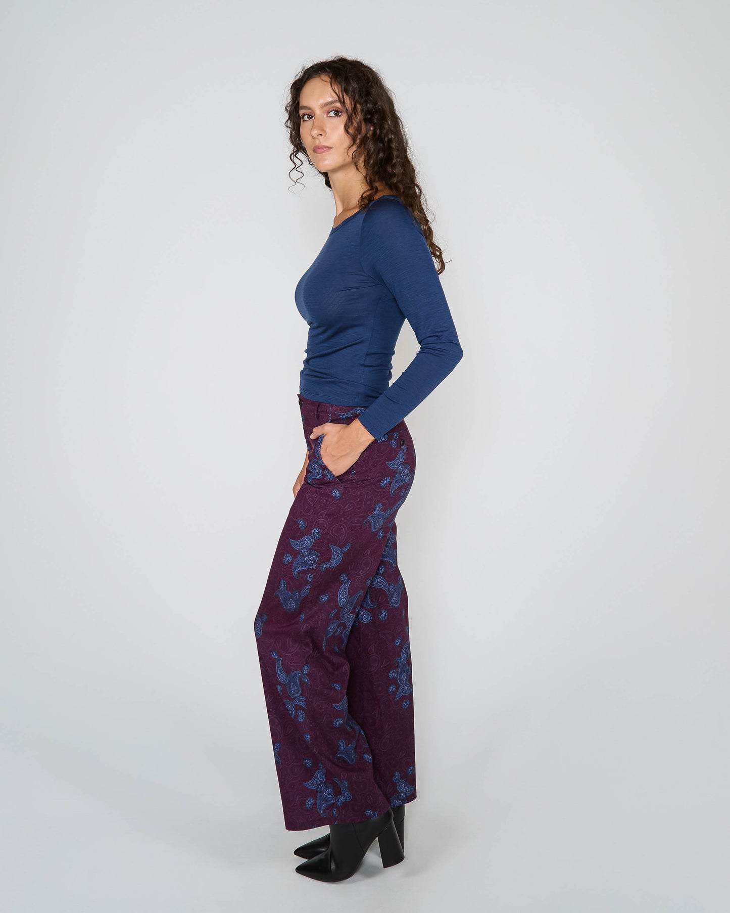 CARLY MERINO LONG SLEEVE CREWNECK SHIRT - NAVY