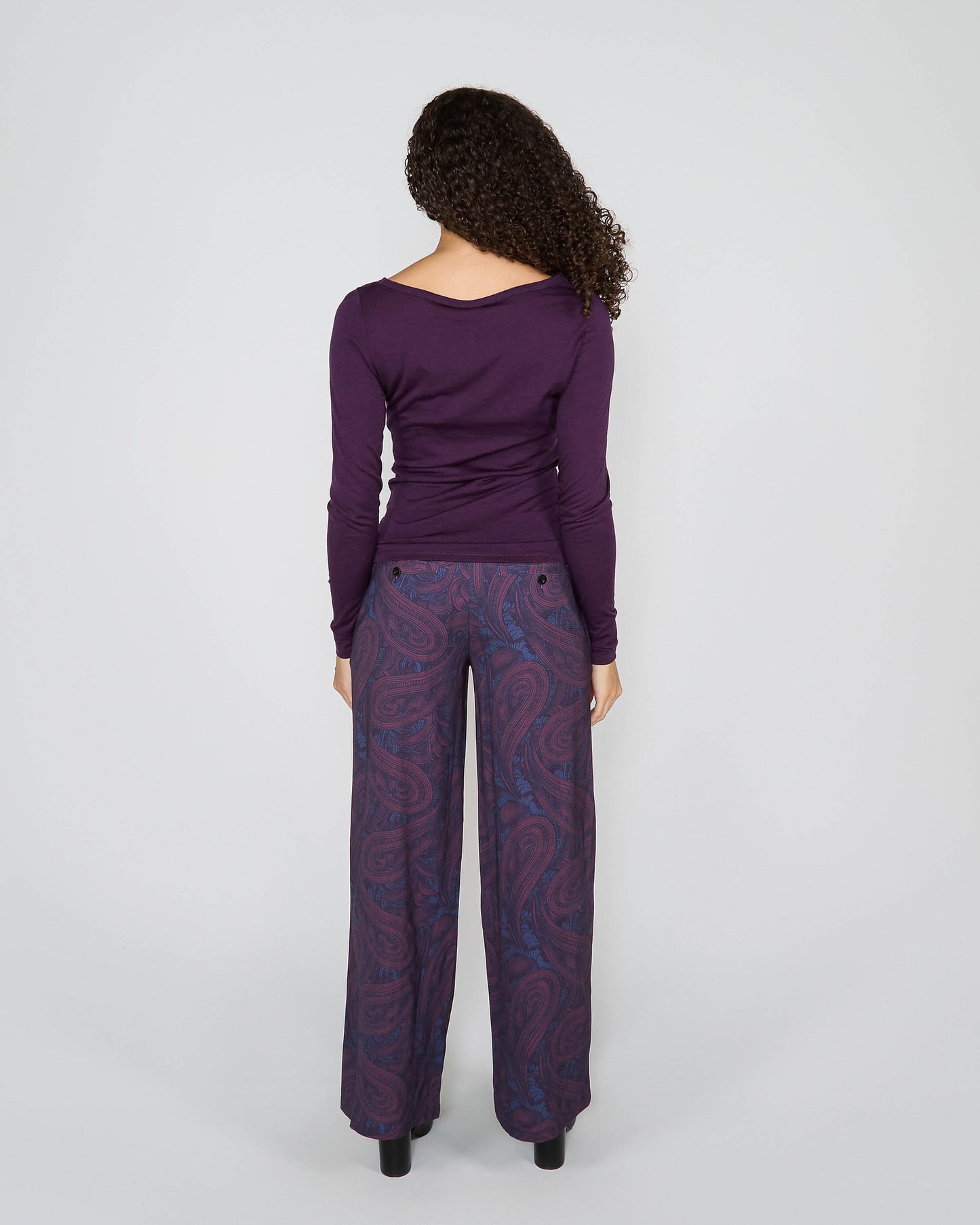 CARLY MERINO LONG SLEEVE CREWNECK SHIRT - PLUM