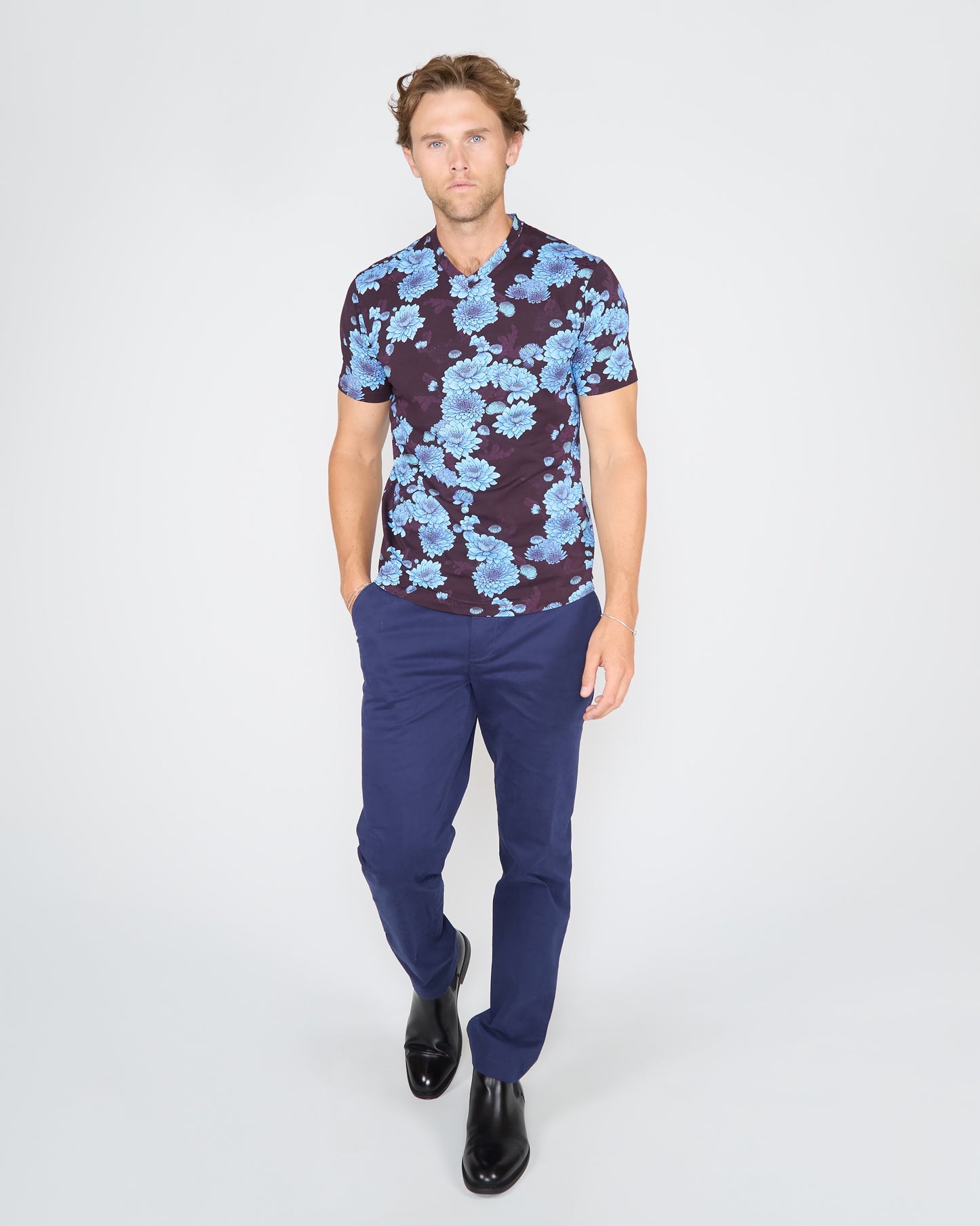 MAZE SERIOUS FLORAL V-NECK TEE - PLUM