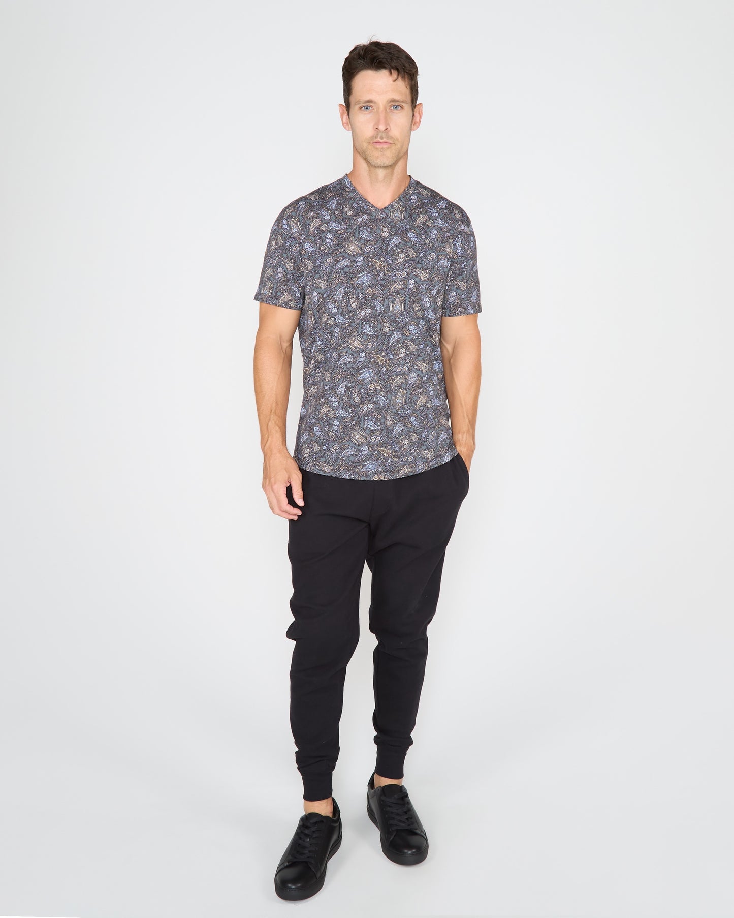 MAZE MADRID PAISLEY V-NECK TEE - BLACK