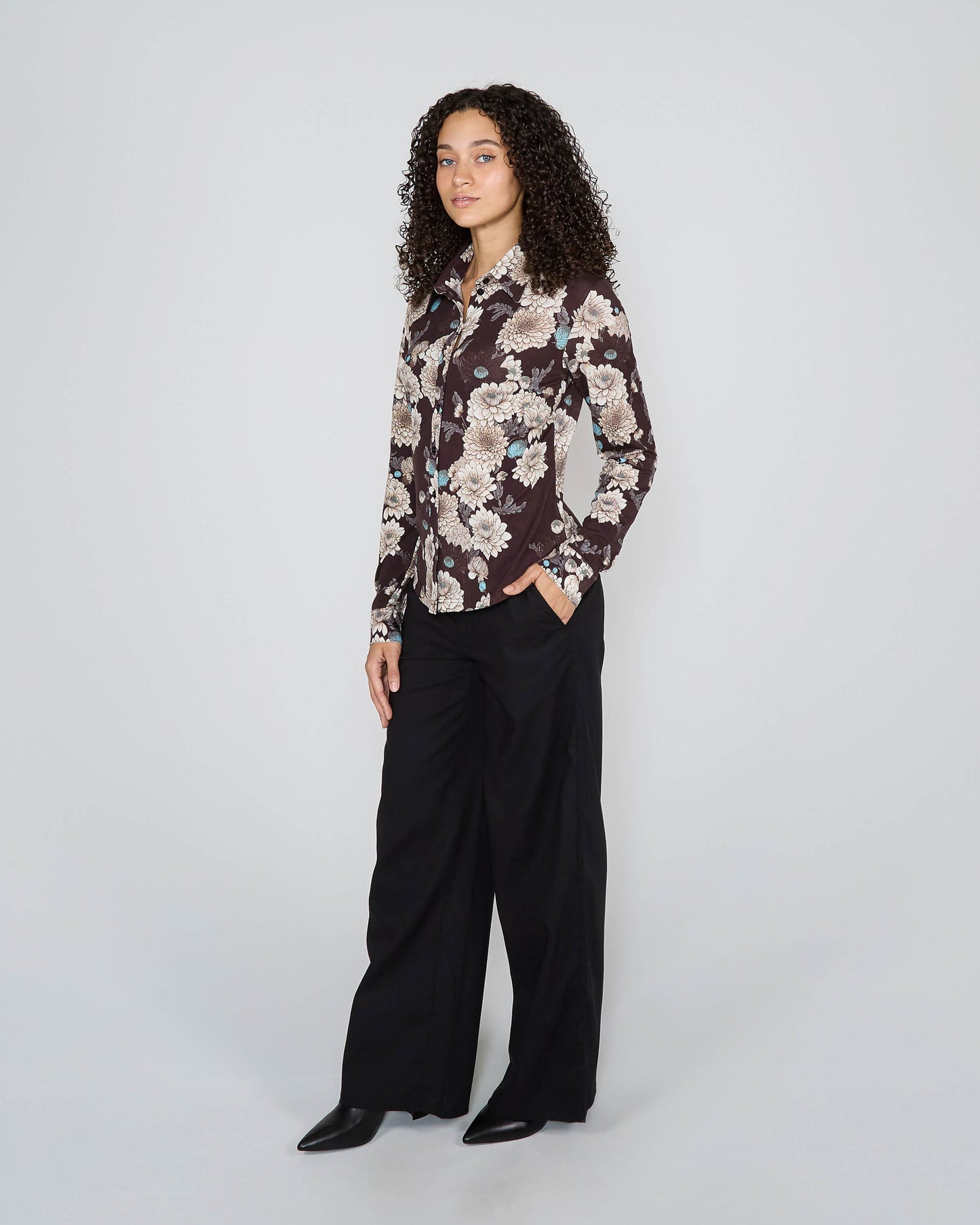 STEPHANIE SERIOUS FLORAL SHIRT - BLACK