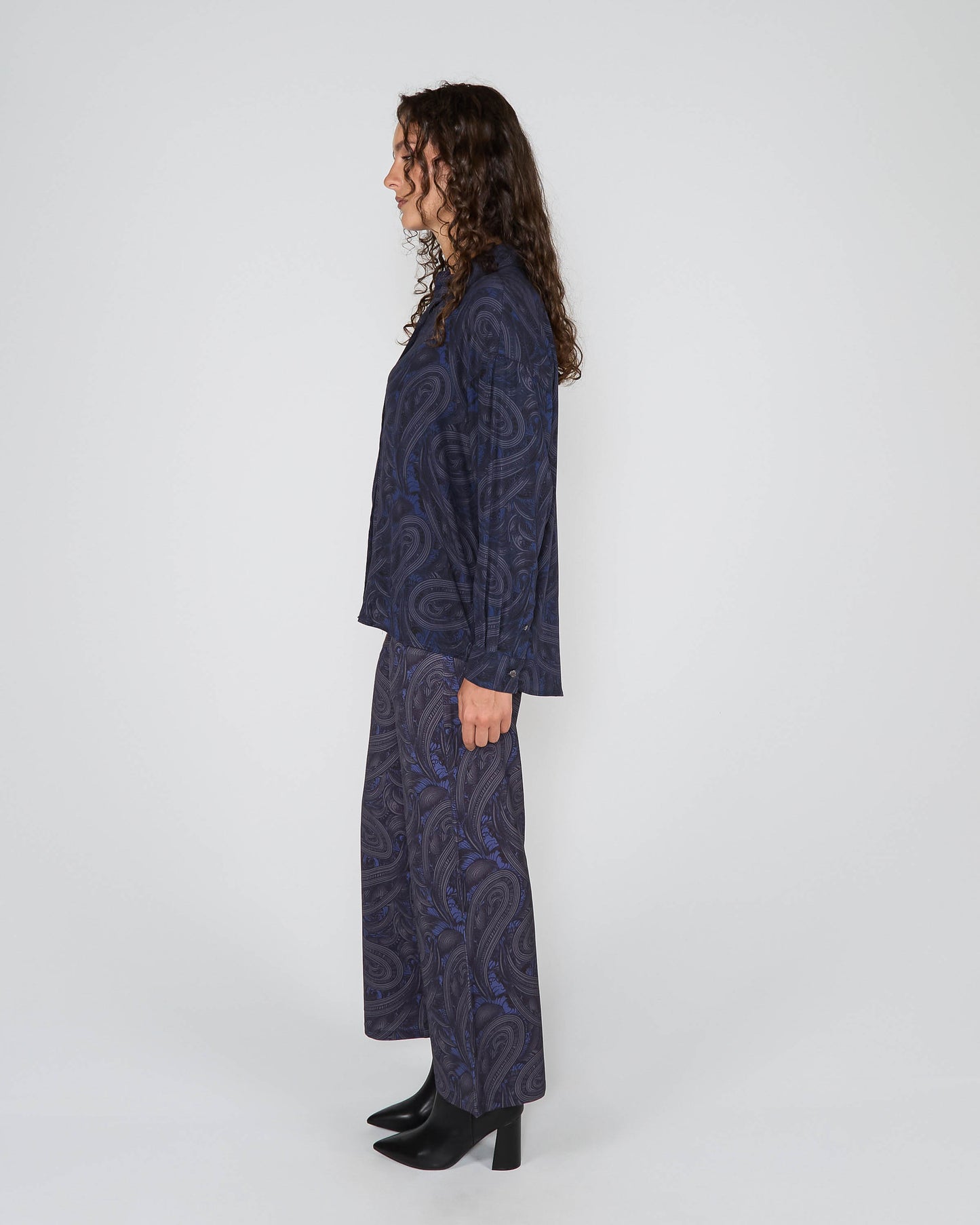 SOPHIE SILK OVERSIZED SHIRT - SMOKE
