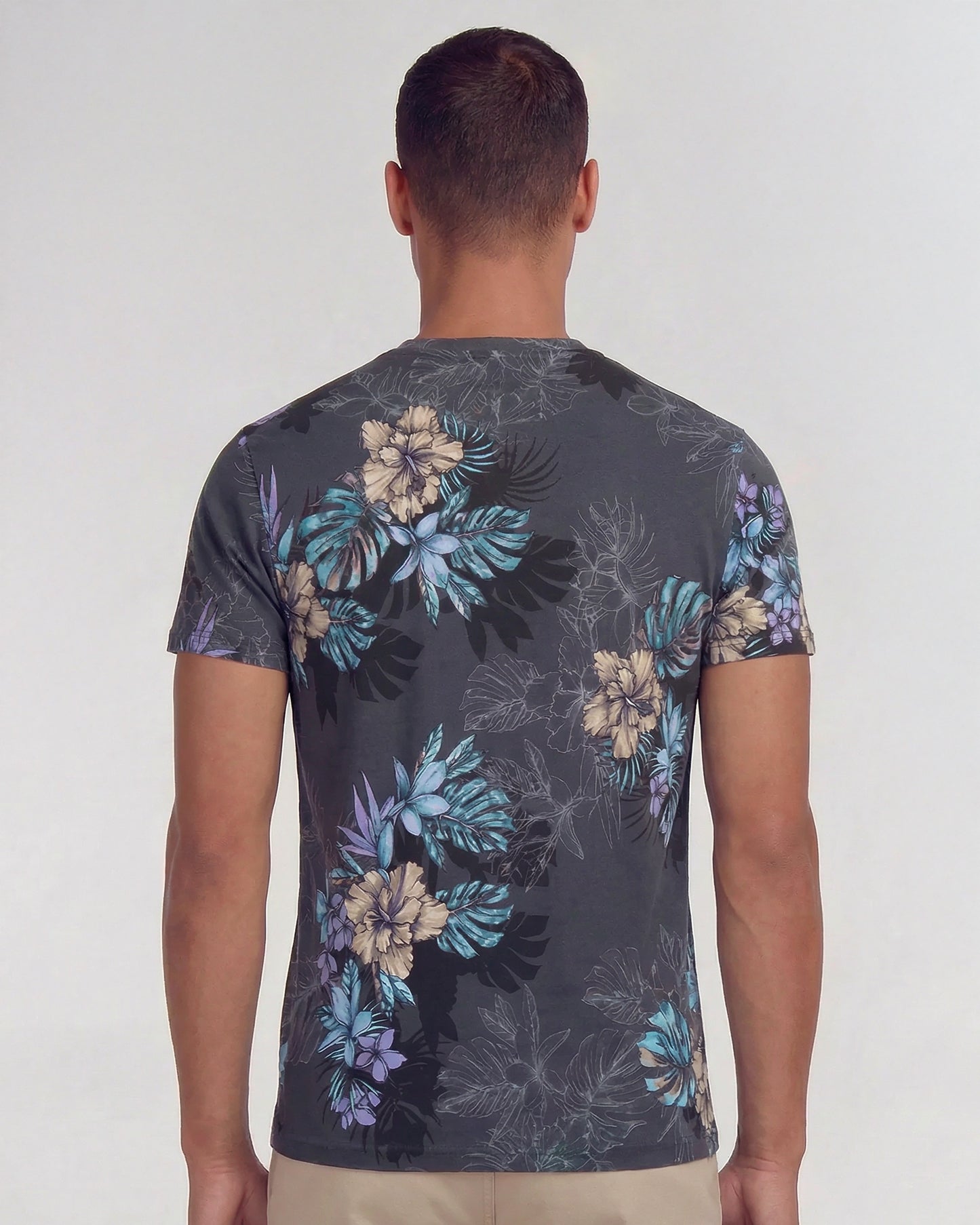 MAZE EXOTIC FLORAL BLACK MENS VNECK TEE