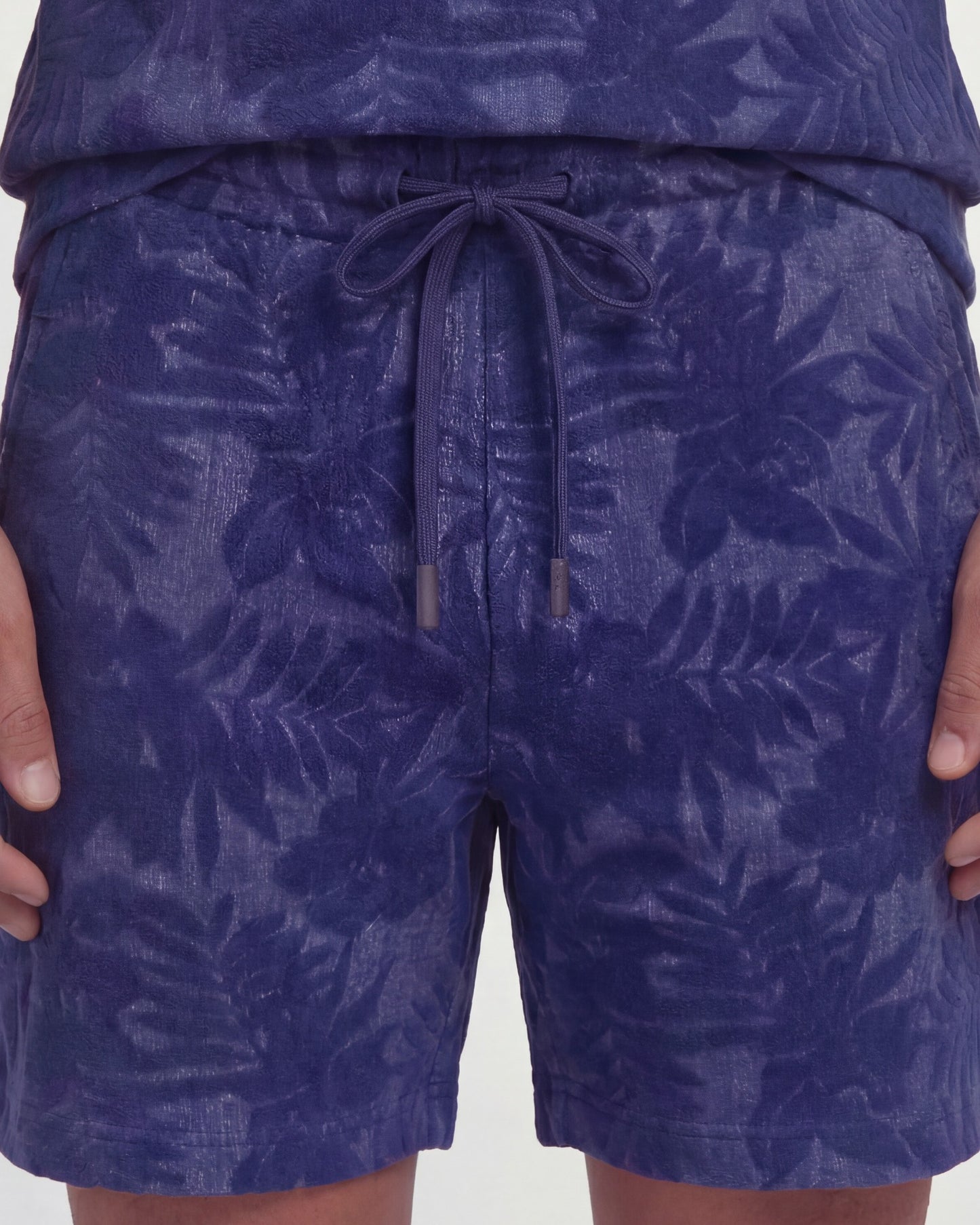 SAM FARM FLORAL TOWEL SHORT - NAVY