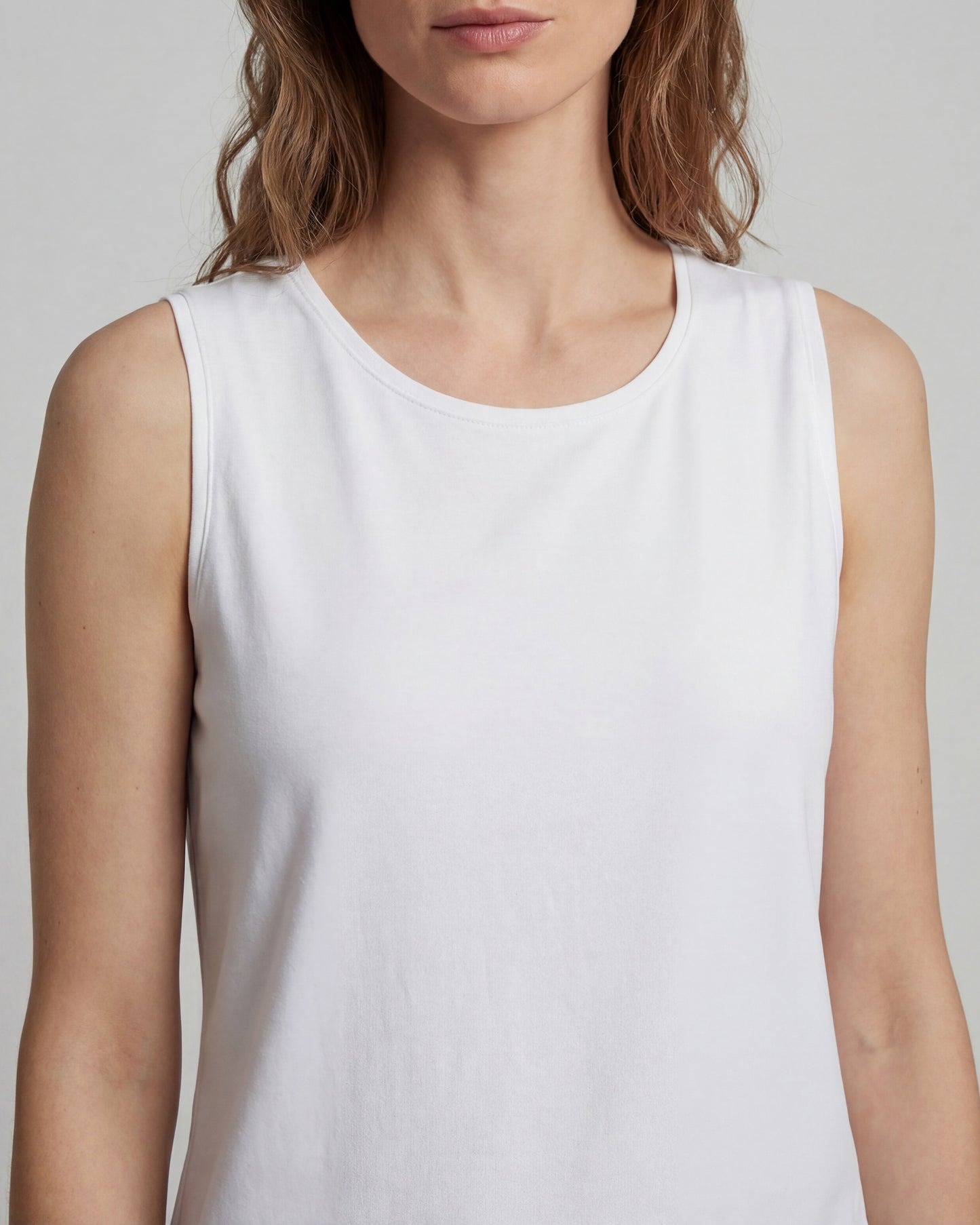 TINA WHITE WOMENS MUSCLE TANK