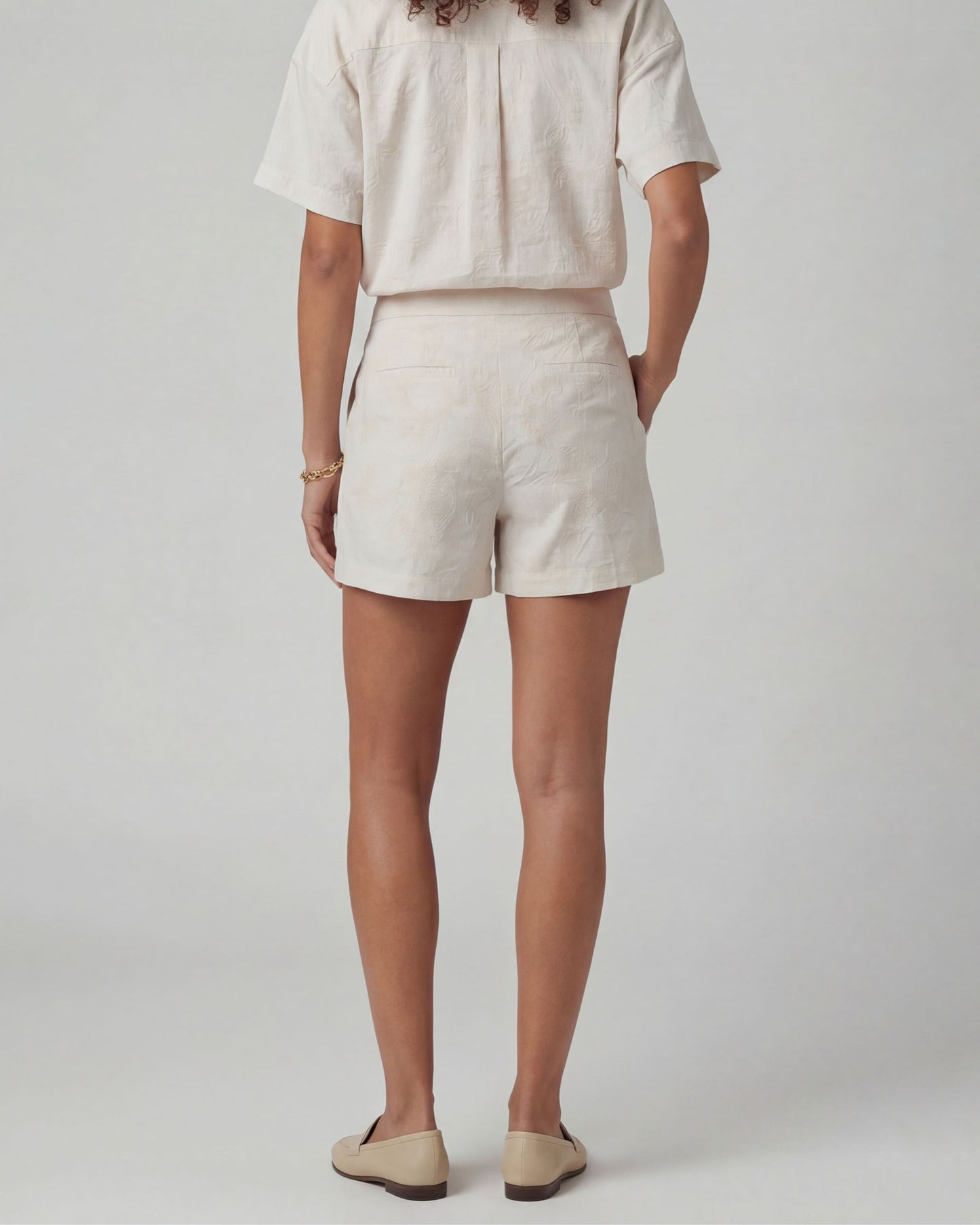 FREDA PAISLEY EXPLOSION IVORY WOMENS TAILORED SHORT
