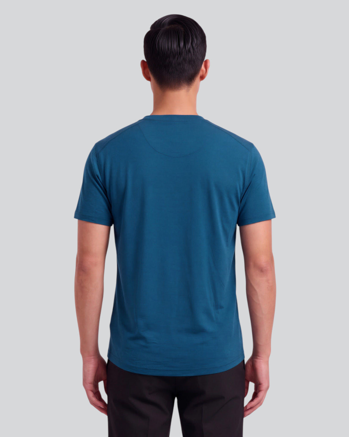 VICTOR LEGION MEN'S EXTRA-FINE MERINO V-NECK TEE