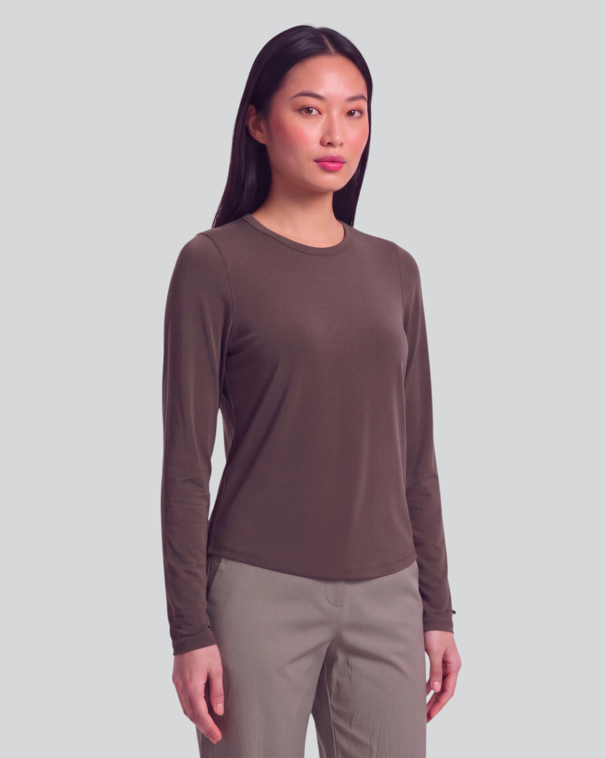 BEATRICE BROWNIE WOMEN'S LYOCELL STRETCH CREW-NECK TOP