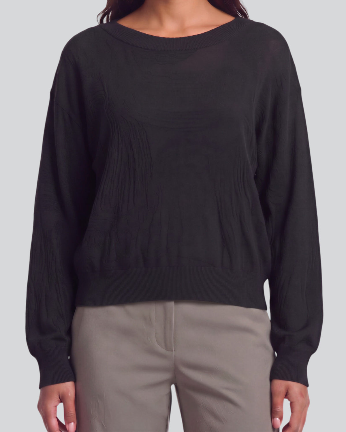 CRISSY BLACK WOMEN'S CROPPED MERINO SWEATER