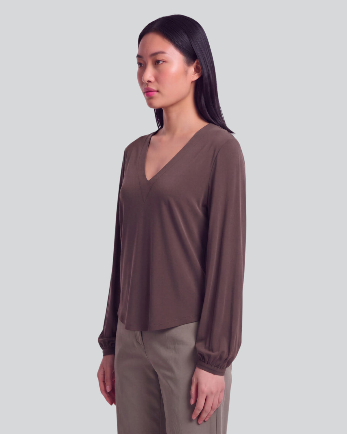 VAL BROWNIE WOMEN'S LYOCELL STRETCH V-NECK TOP