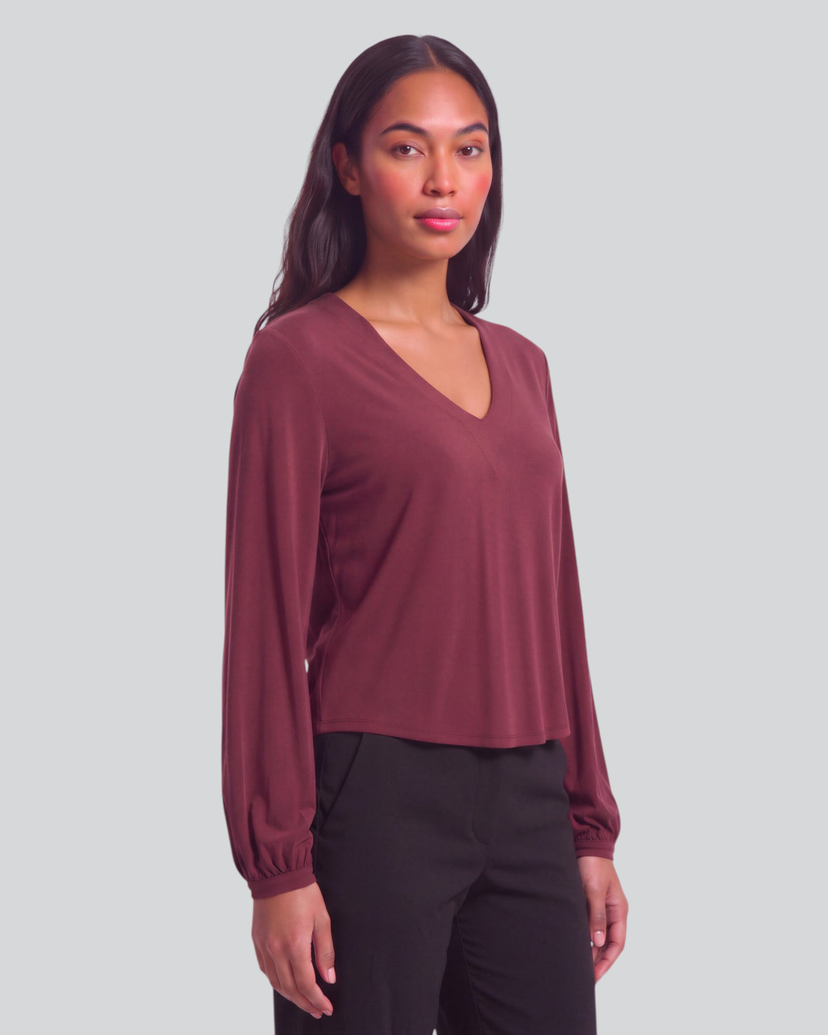 VAL PORT WOMEN'S LYOCELL STRETCH V-NECK TOP