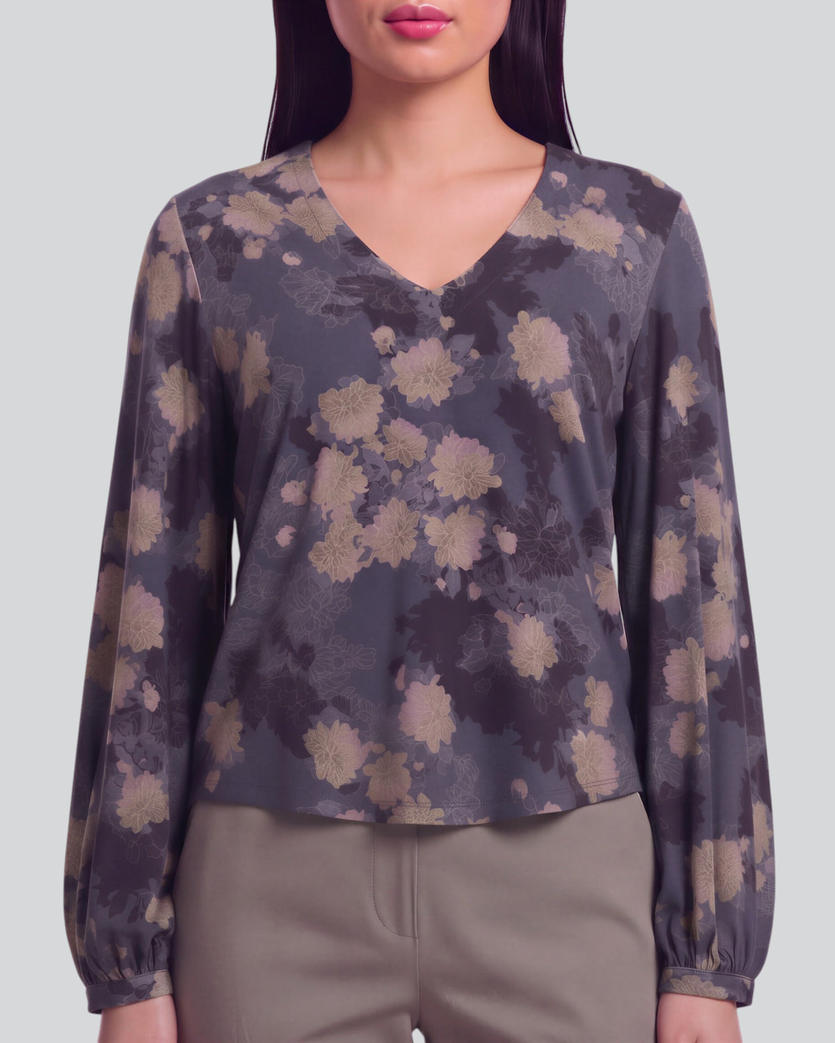 VAL LANS FLORAL BLACK WOMEN'S LYOCELL STRETCH V-NECK TOP