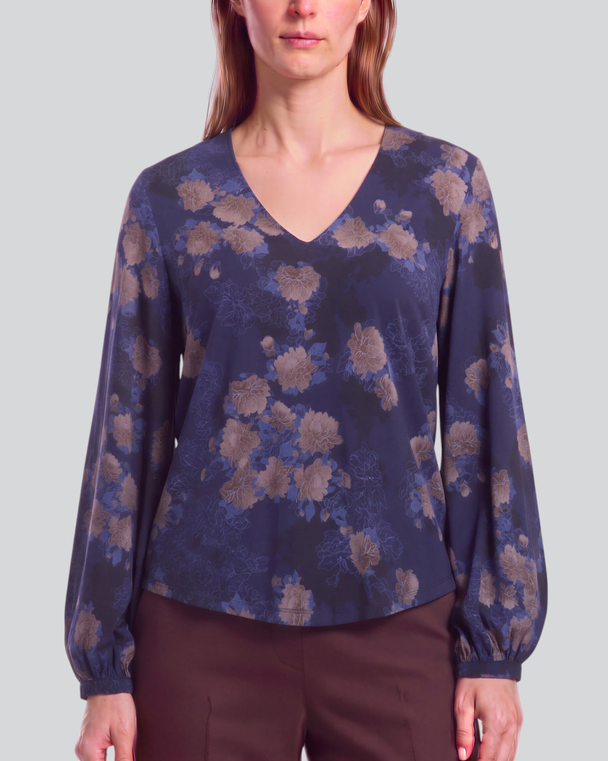 VAL LANS FLORAL NAVY WOMEN'S LYOCELL STRETCH V-NECK TOP