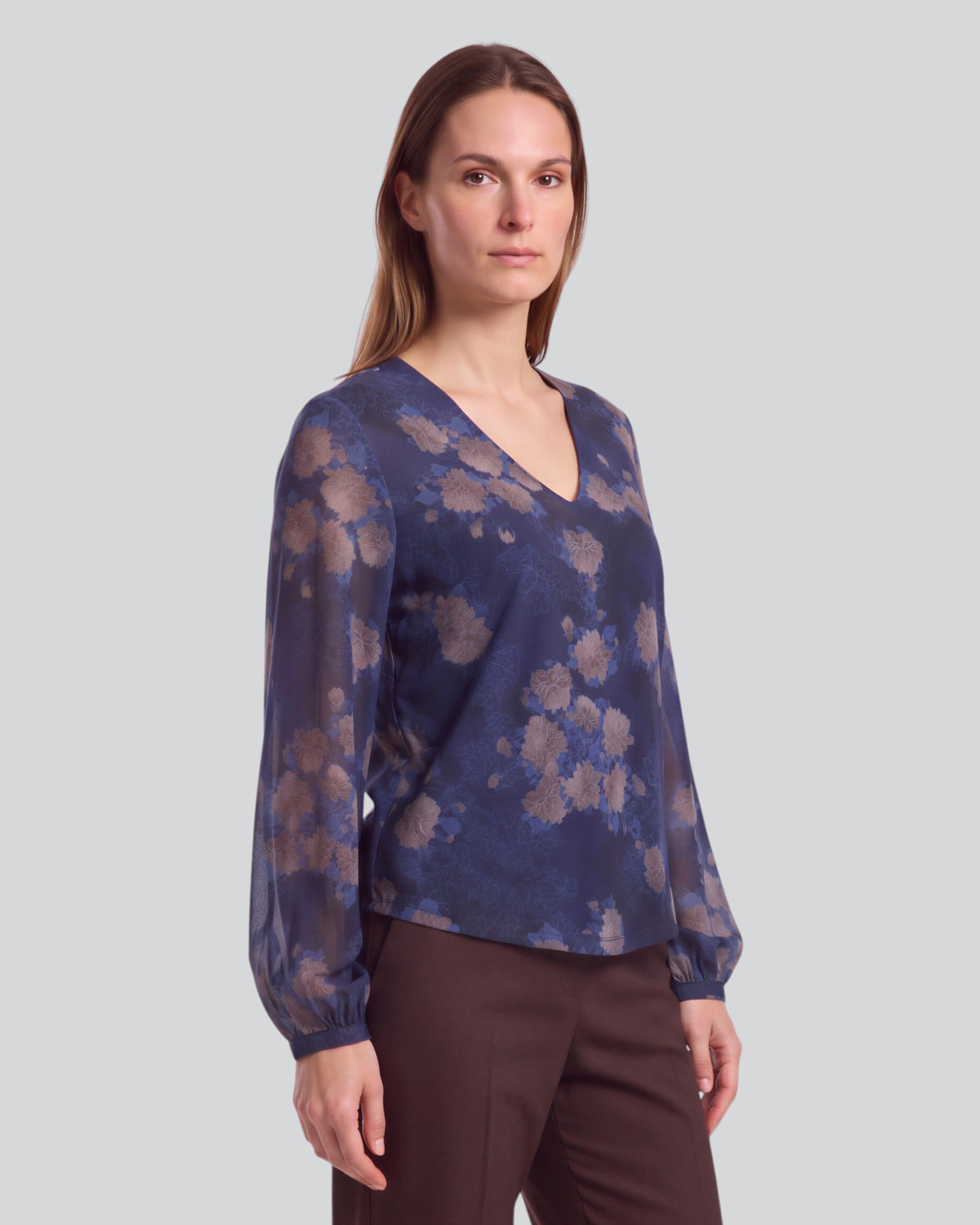 VAL LANS FLORAL NAVY WOMEN'S LYOCELL STRETCH V-NECK TOP