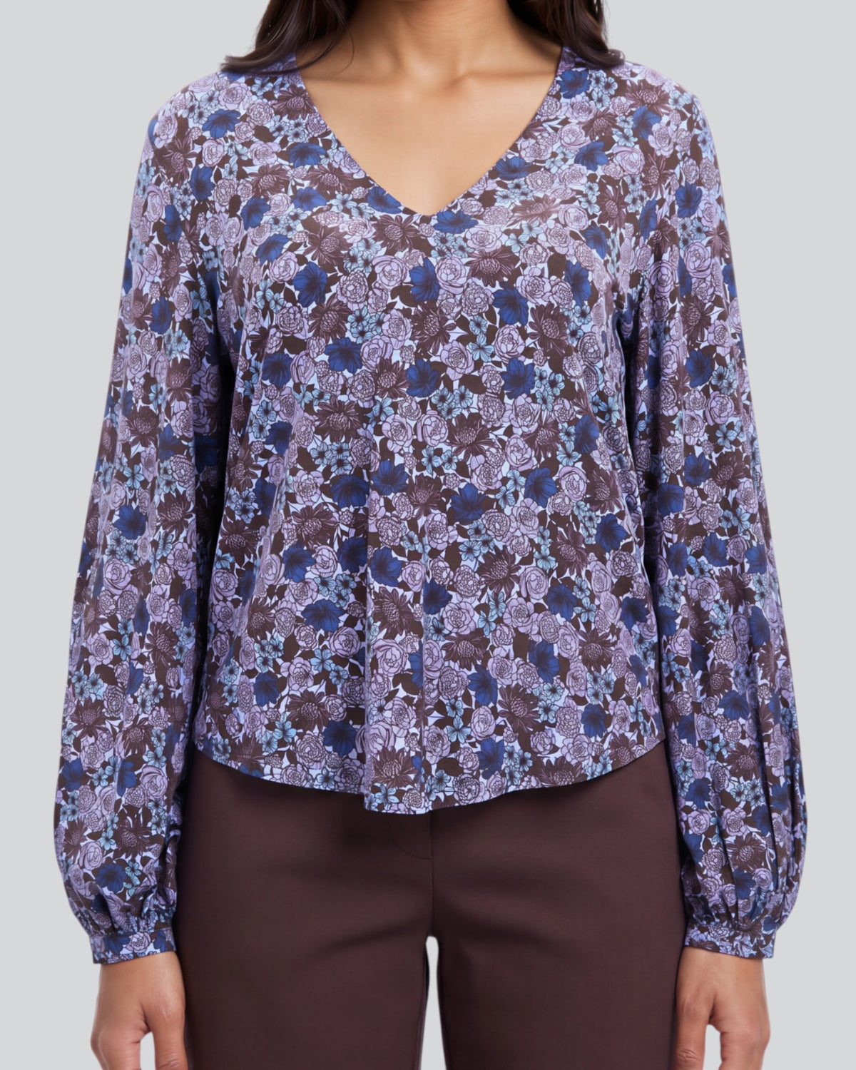 VAL TERNBERG FLORAL BROWNIE WOMEN'S LYOCELL STRETCH V-NECK TOP