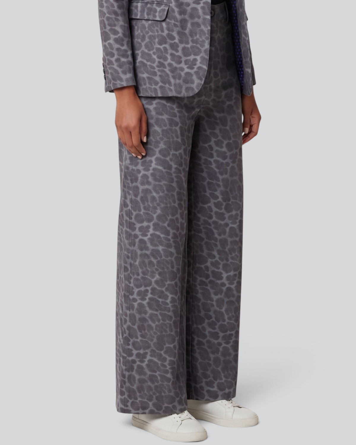 POPPY LEOPARD SMOKE WOMEN'S VELVET HIGH-RISE PANT