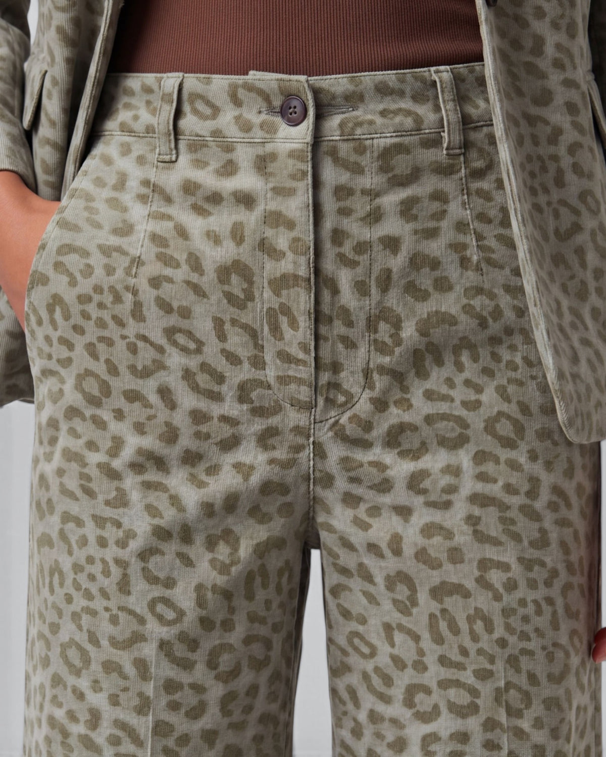 POPPY LEOPARD SAGE WOMEN'S VELVET HIGH-RISE PANT