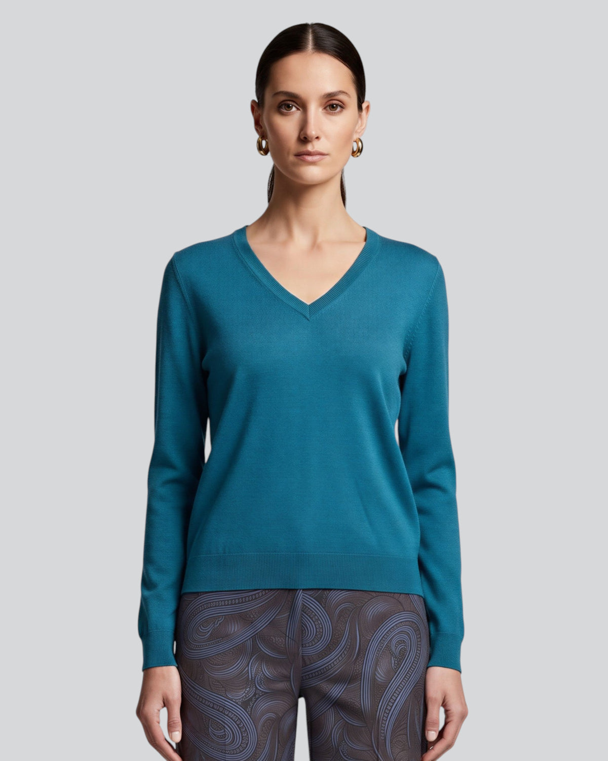 SASHA LEGION WOMEN'S MERINO SILK CASHMERE V-NECK SWEATER