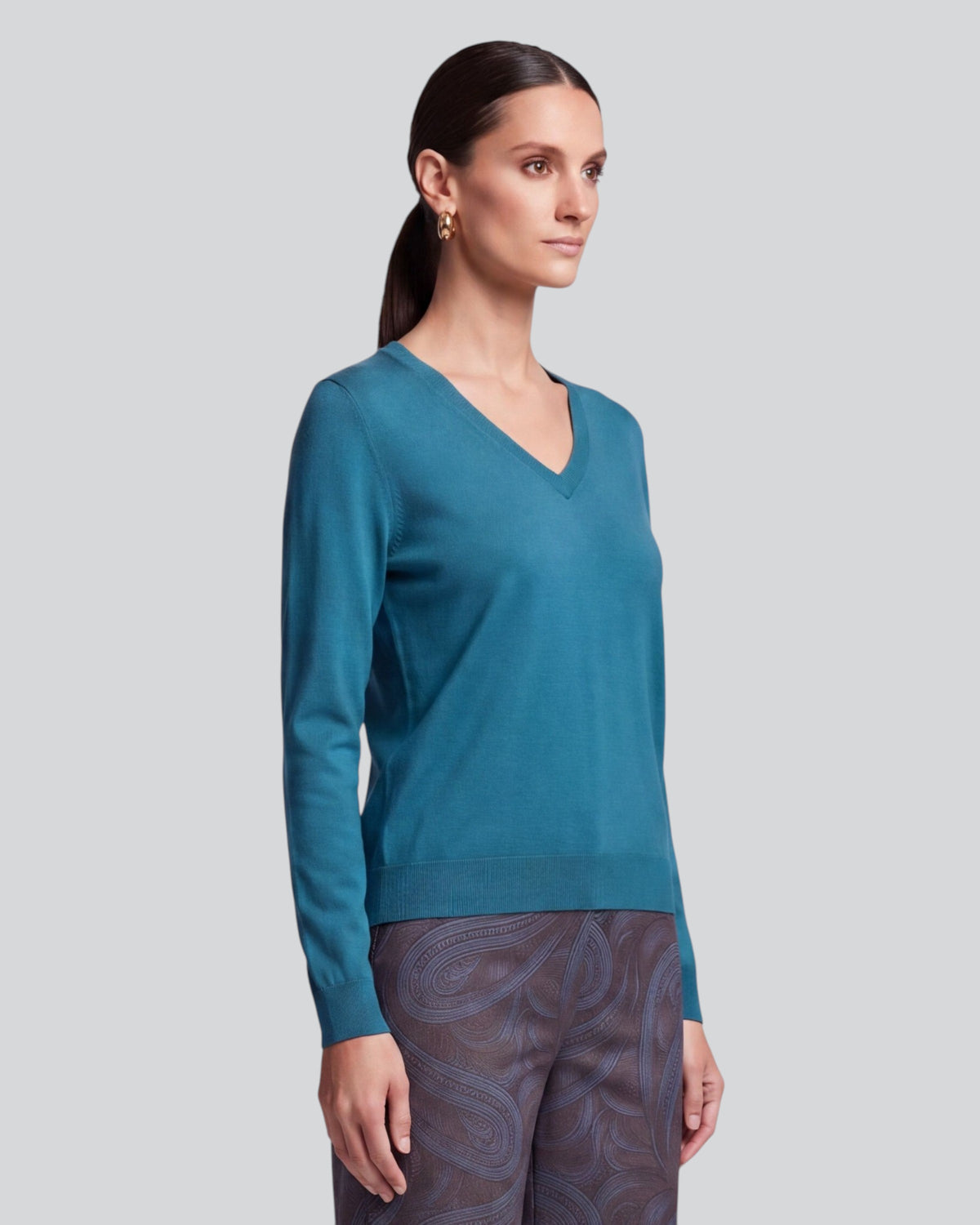 SASHA LEGION WOMEN'S MERINO SILK CASHMERE V-NECK SWEATER