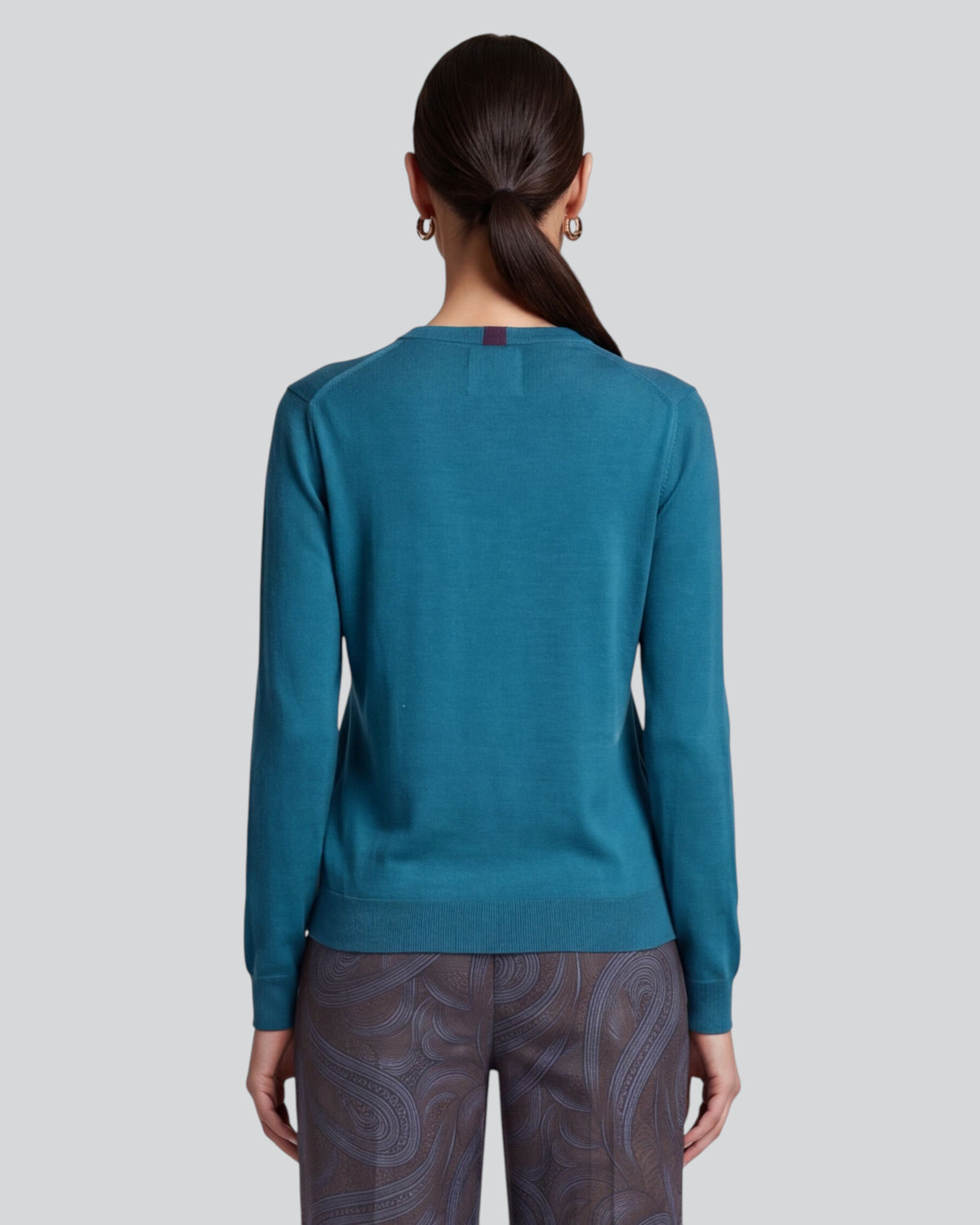 SASHA LEGION WOMEN'S MERINO SILK CASHMERE V-NECK SWEATER