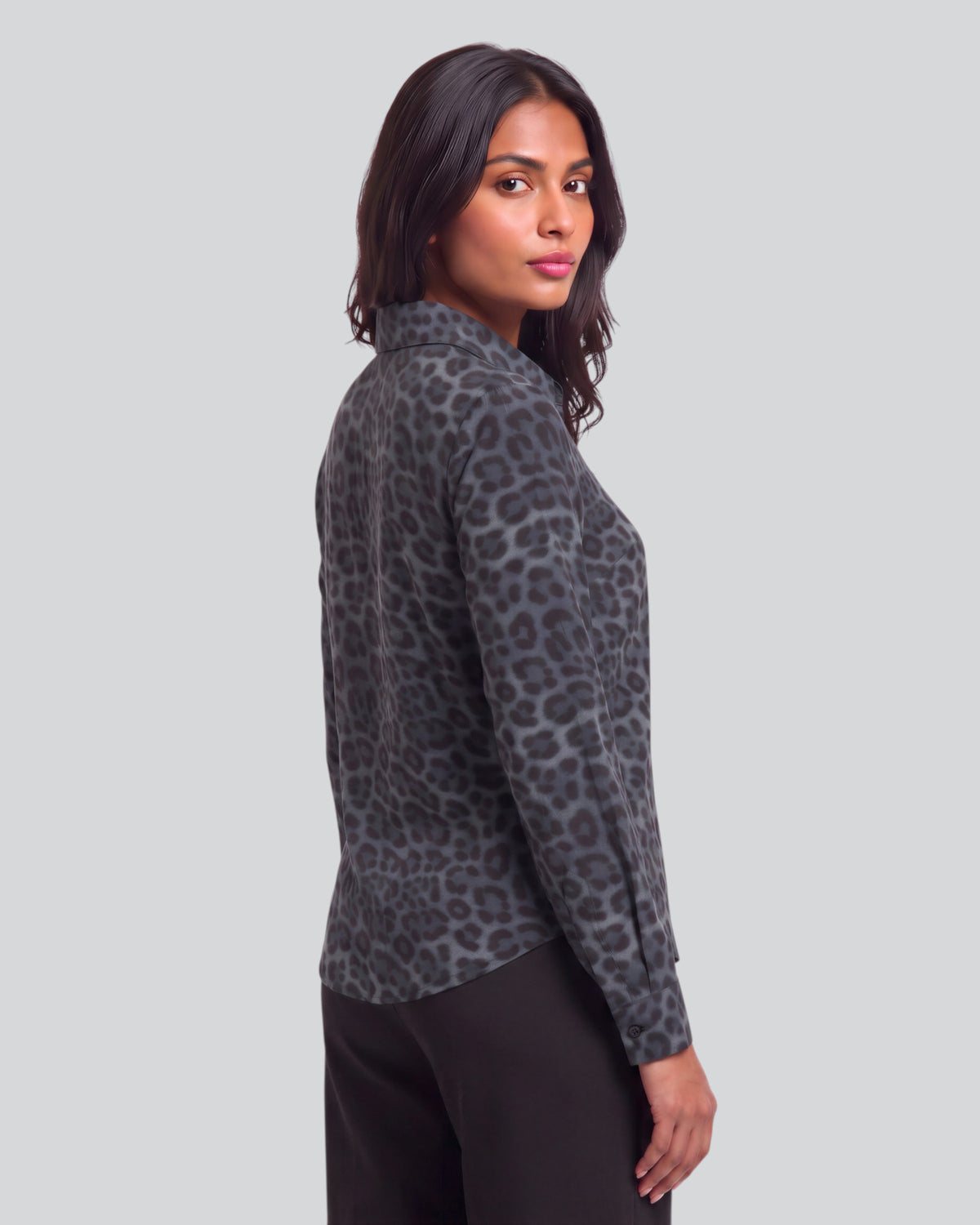 SUTTON LEOPARD SMOKE WOMEN'S STRETCH SILK LONG-SLEEVE SHIRT