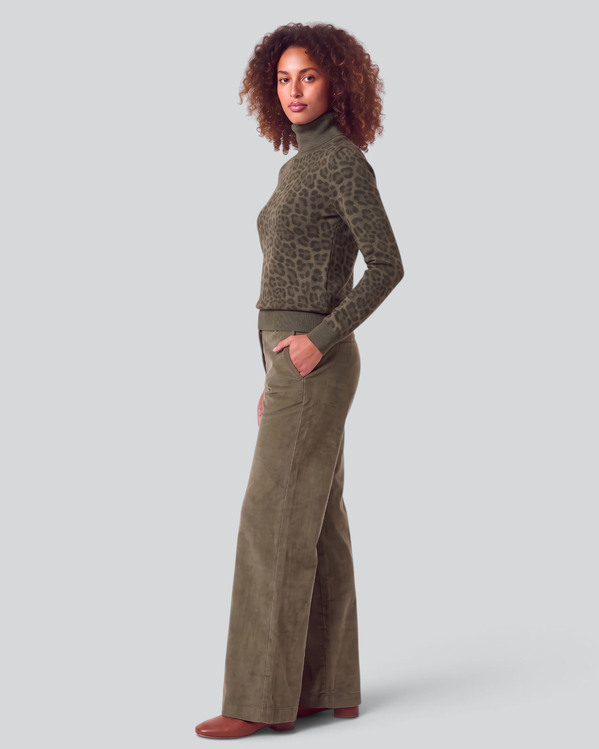 RONA LEOPARD SAGE WOMEN'S MERINO SILK CASHMERE TURTLENECK