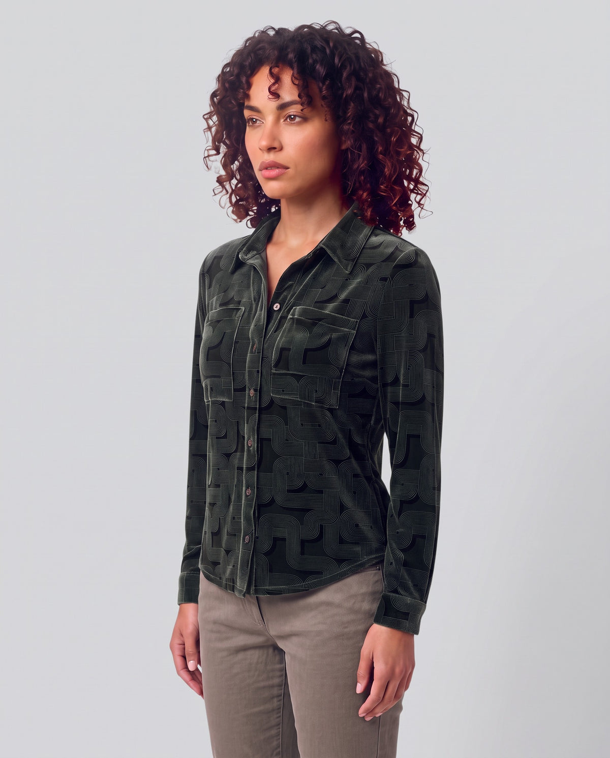 SYLVIA BLONS GEO BLACK WOMEN'S VELVET LONG-SLEEVE SHIRT