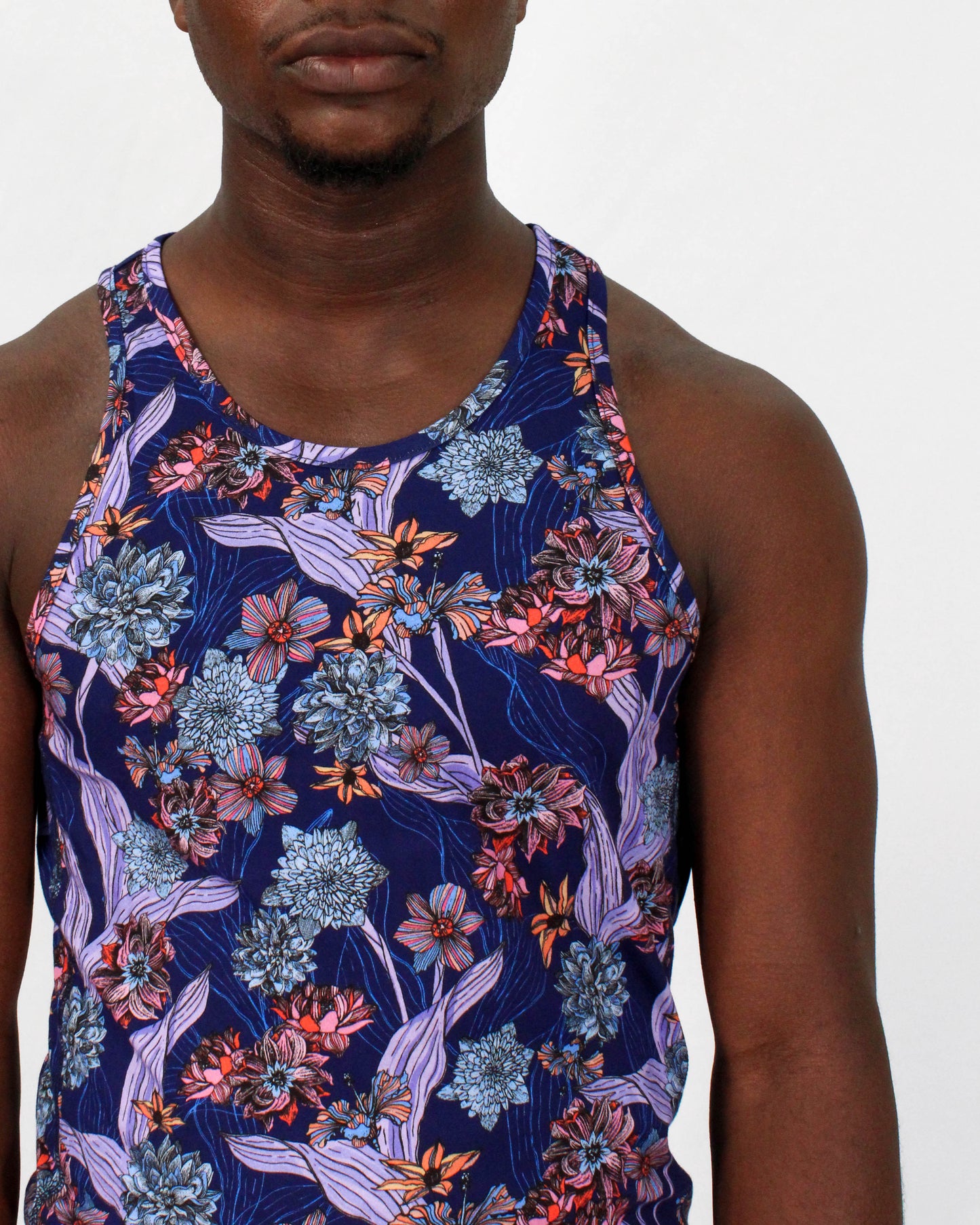 TEDFORD OCEAN FLORAL TANK IN NAVY