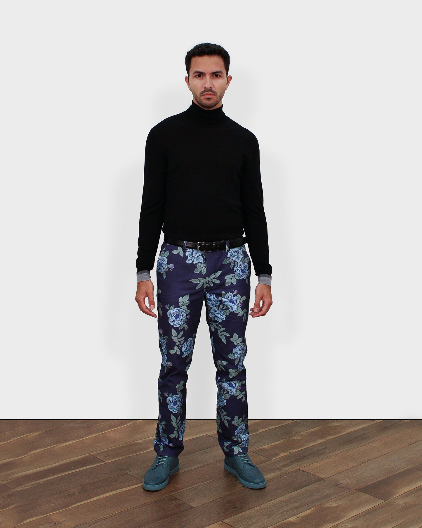 JACK LUX FLOATING FORNA PANT IN SKIPPER