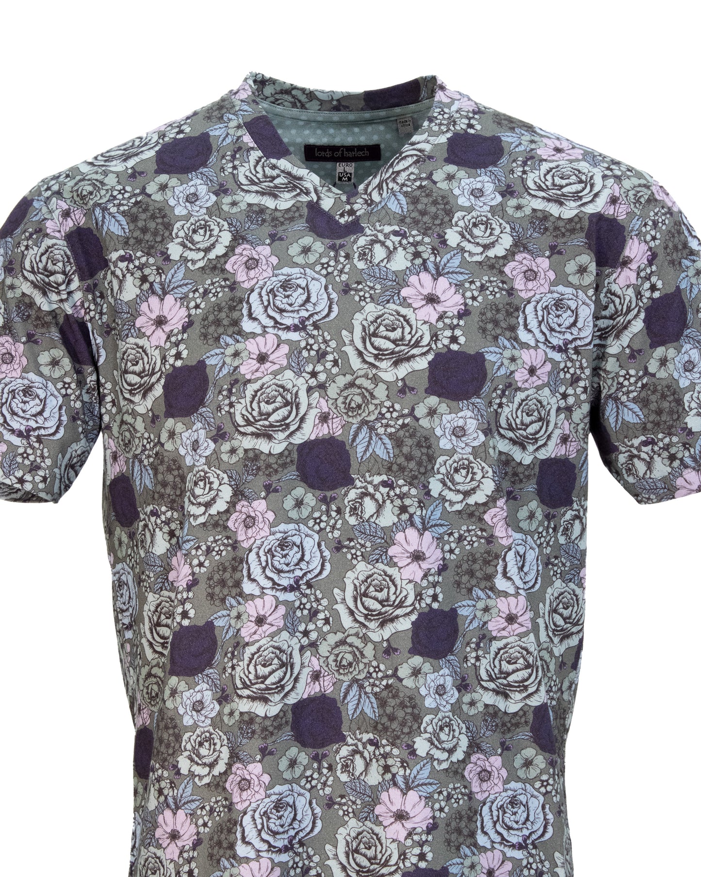 MAZE EVERYTHING ROSES V-NECK TEE IN TURF